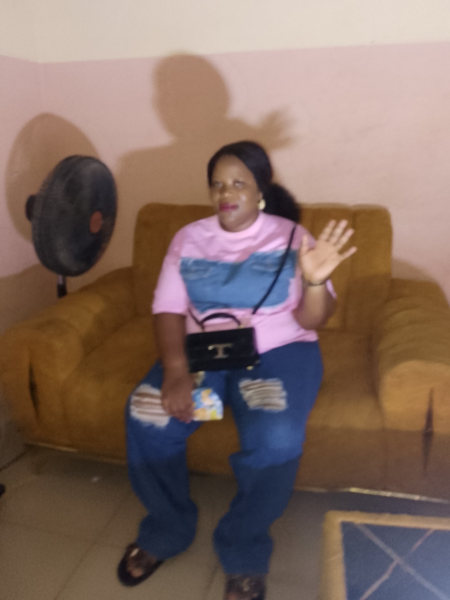 Let's go to the kitchen and make part of stew of 5,000 naira | Dera ...