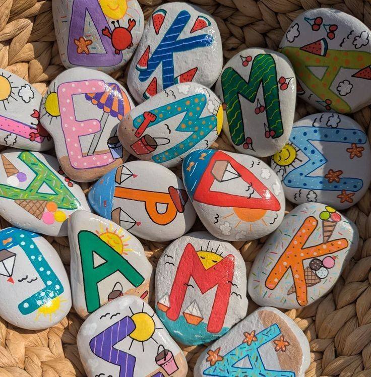 Turning simple stones into little pieces of art. 🎨 ️ | Facebook