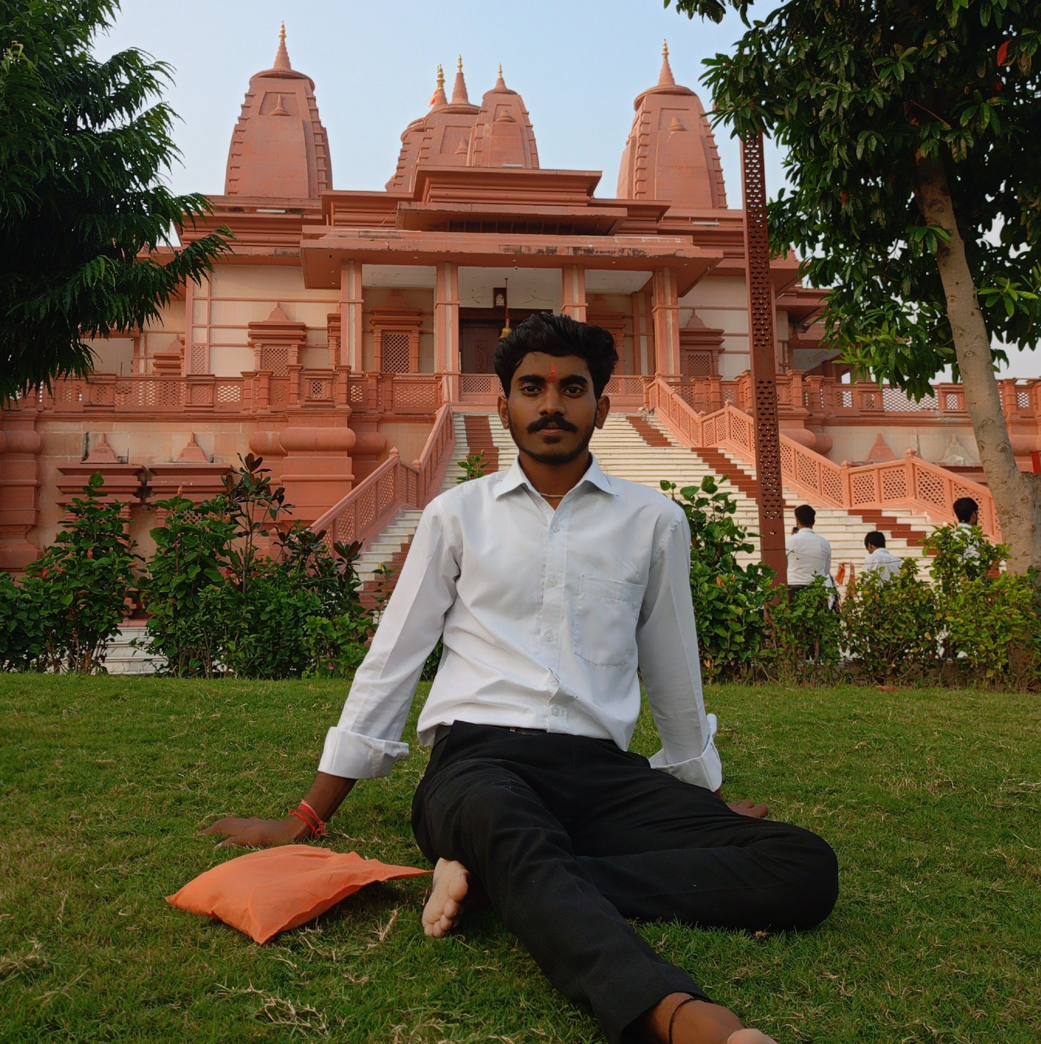 Teachers ab mana kr rhe h dobara Le jane ko🫩 . . . . . [ College trip ...