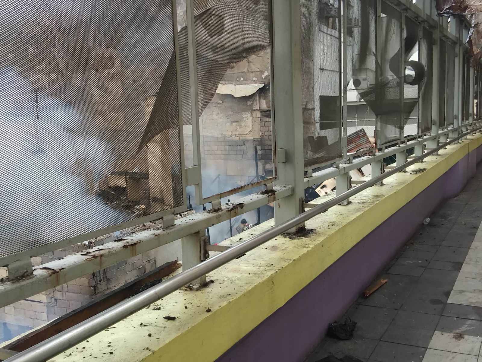 Philstar.com - LOOK: Aftermath of the fire in LRT-2...