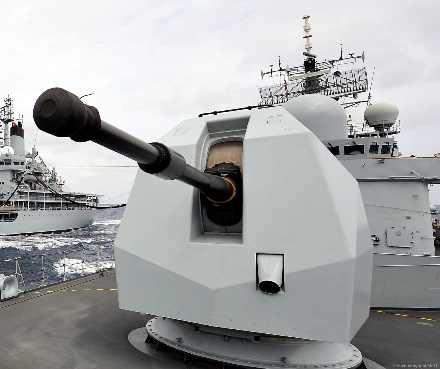 Bae systems Mark 8 4.5 inch naval gun (??)
