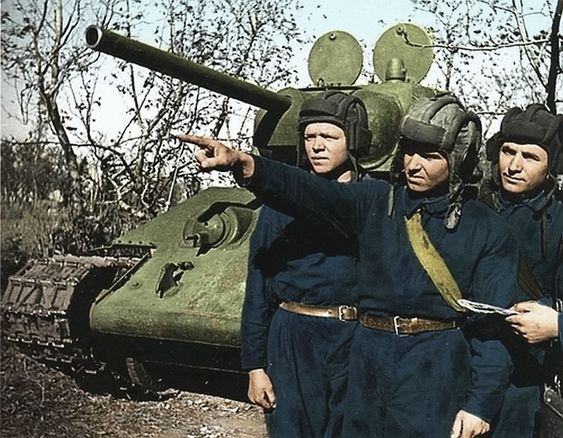 L... - Crónica Militar y Política de la Segunda Guerra Mundial | Facebook