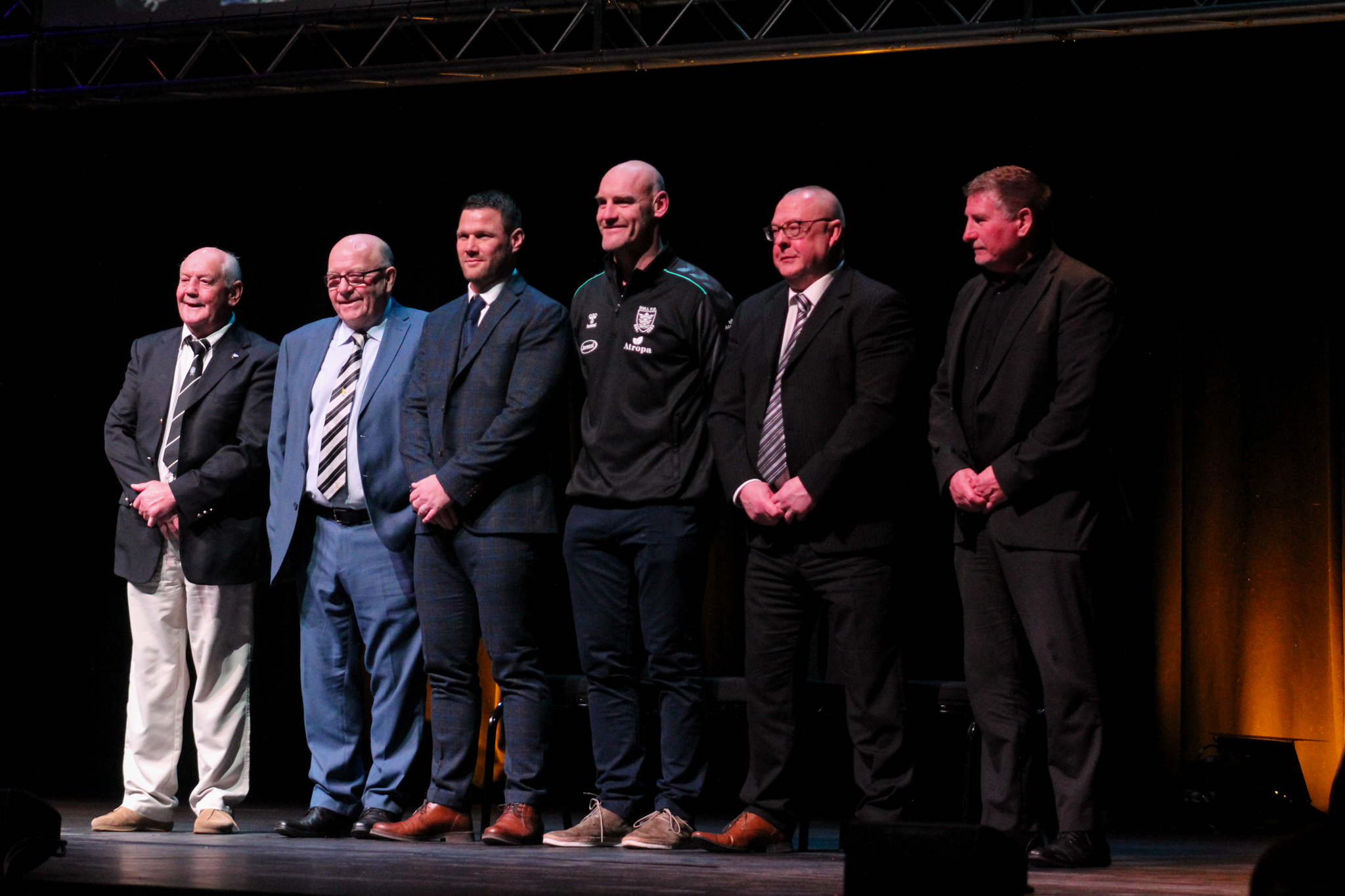 Hull - To close tonight's event, we welcomed all of the Hull FC Hall of ...