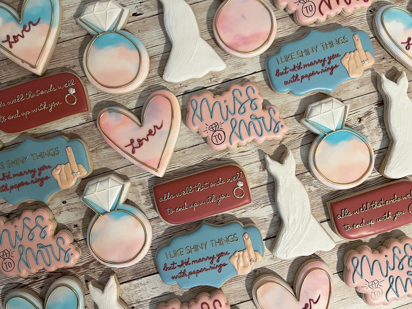 Unique wedding gift ideas for Swiftie couple
