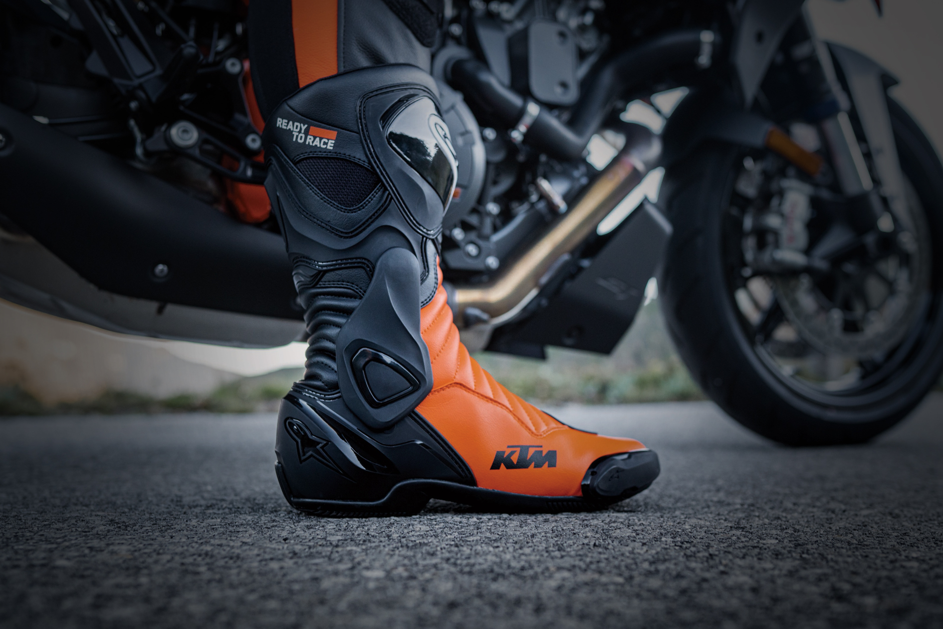 Stamp your authority on the grid with the SUPERTECH R V2 BOOTS