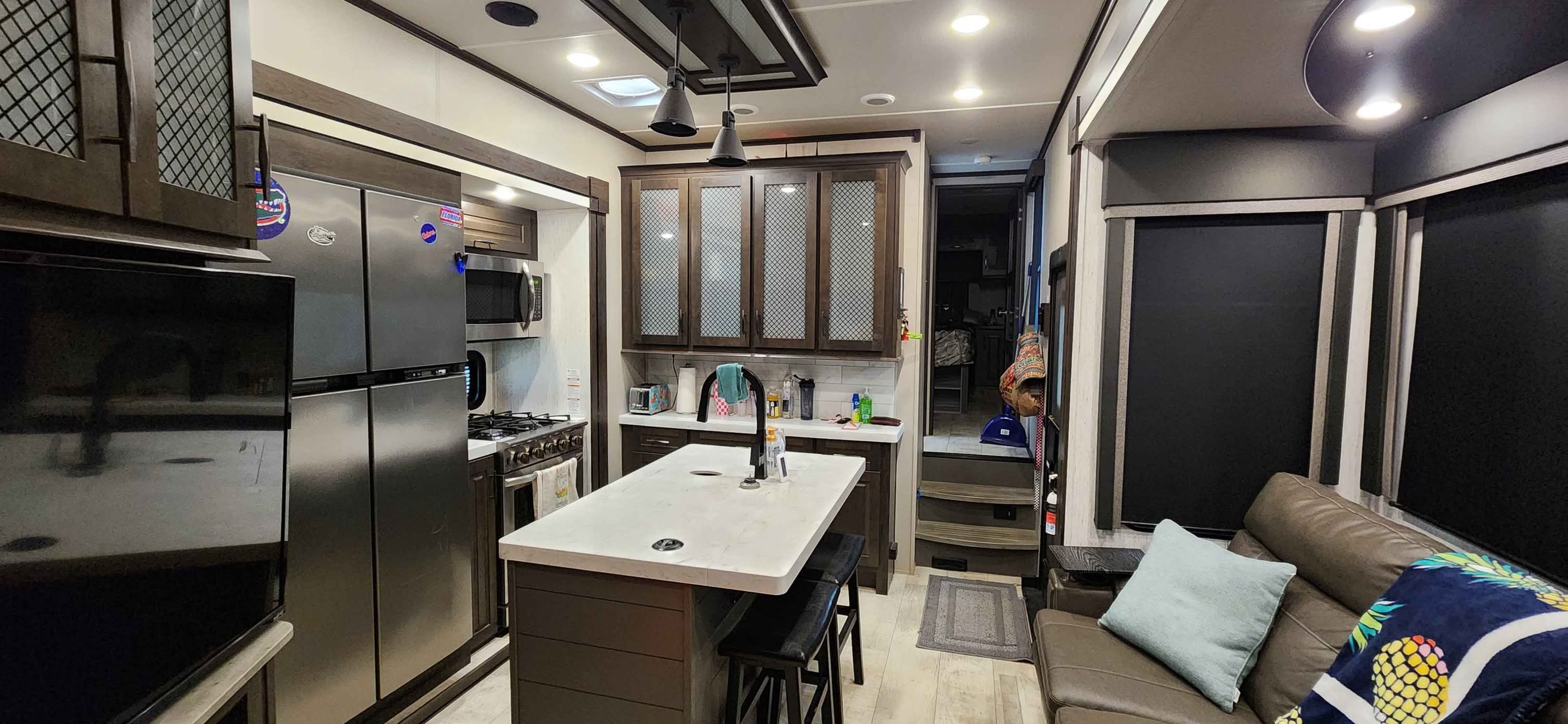 2021 Grand Coach grand design momentum 381m - RVs & Campers ...