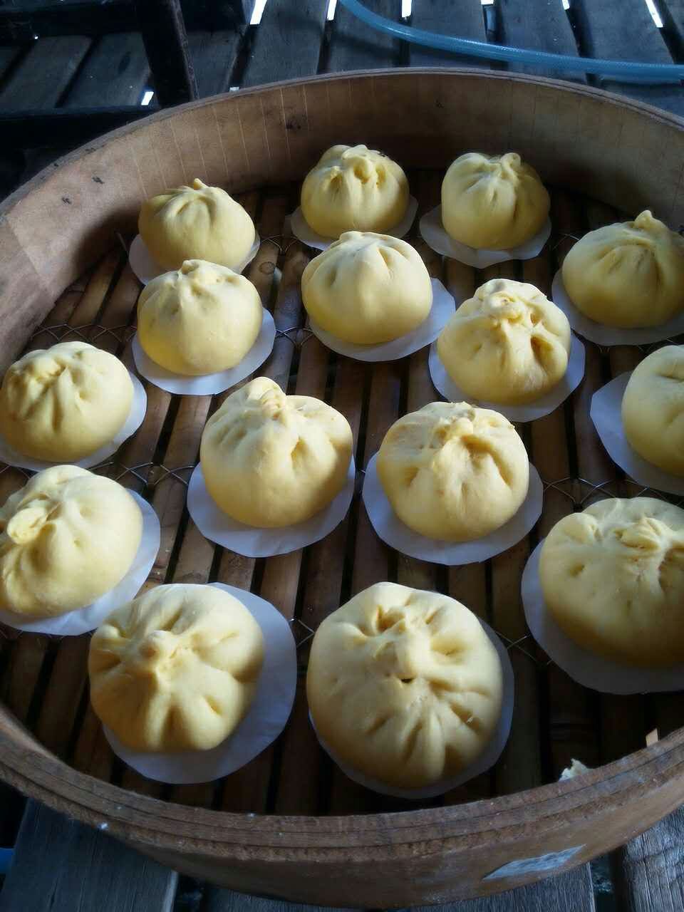 劉家莊五条港黑糖碰糕 - 南瓜包子 甜甜香香不腻口 ♡ 采用真正的南瓜加入面团中制作而成，有各种口味:...
