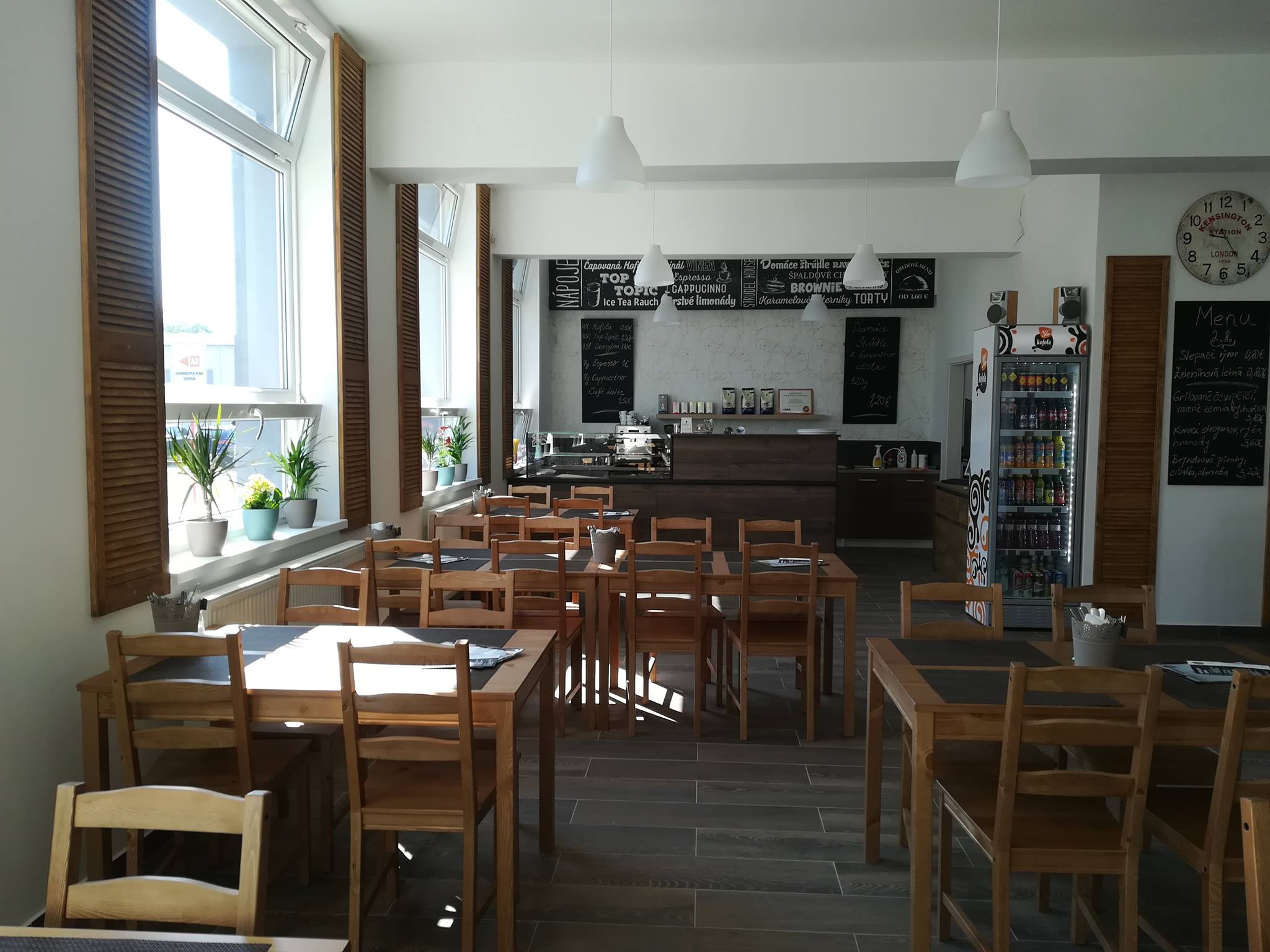 Lunch Time - 🍽️ Lunch Time je tu! Zastav sa na chutný... | Facebook