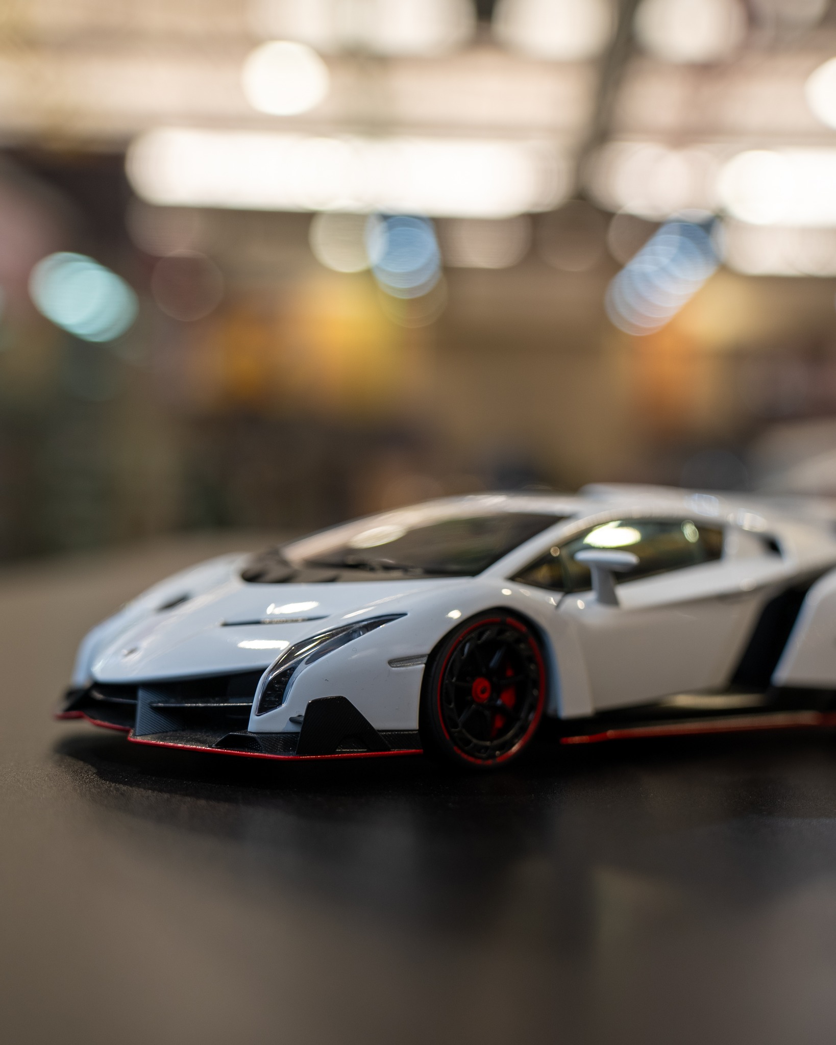 ⚪ Pure as snow, and just as cool, the Lamborghini Veneno white 1