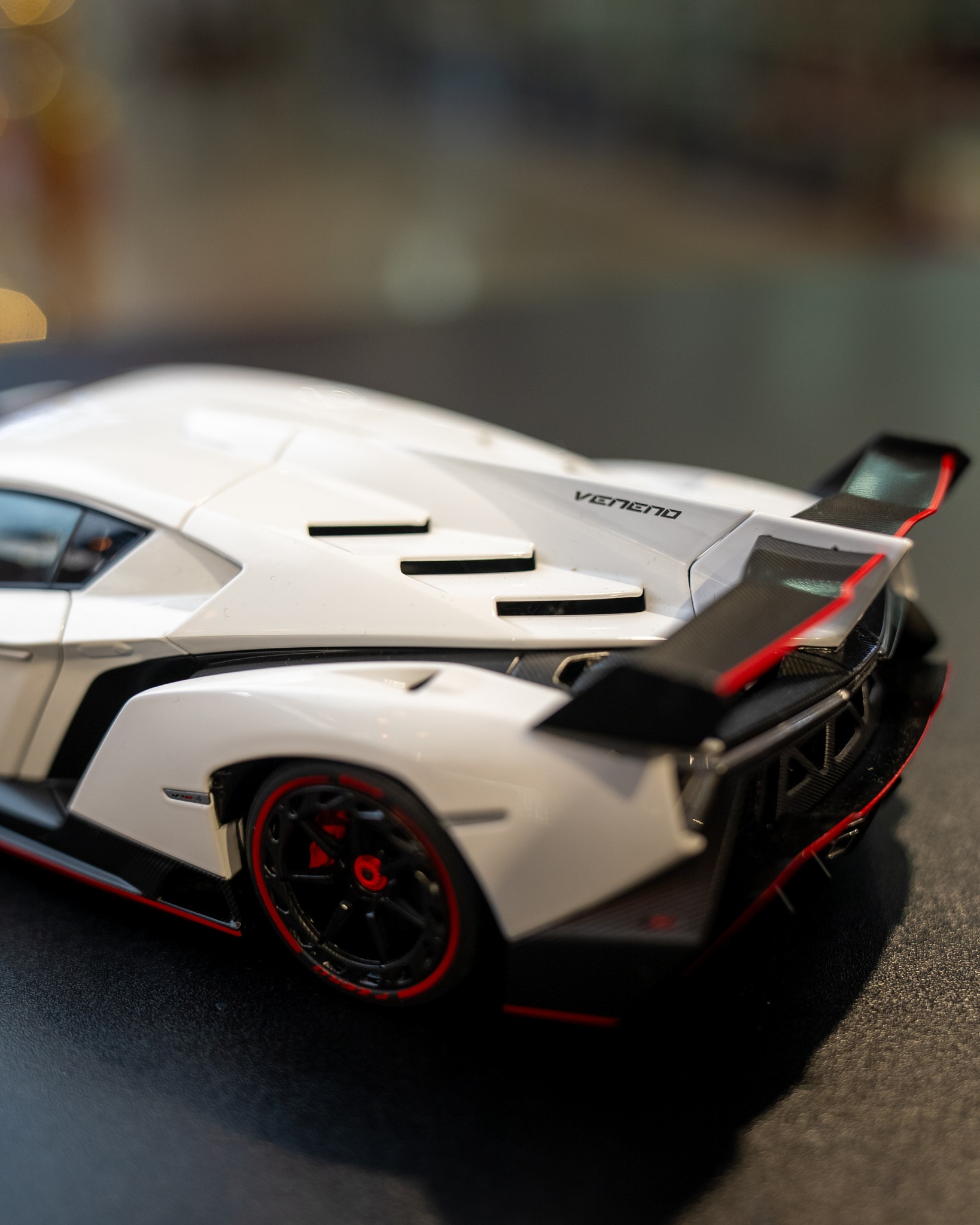 ⚪ Pure as snow, and just as cool, the Lamborghini Veneno white 1