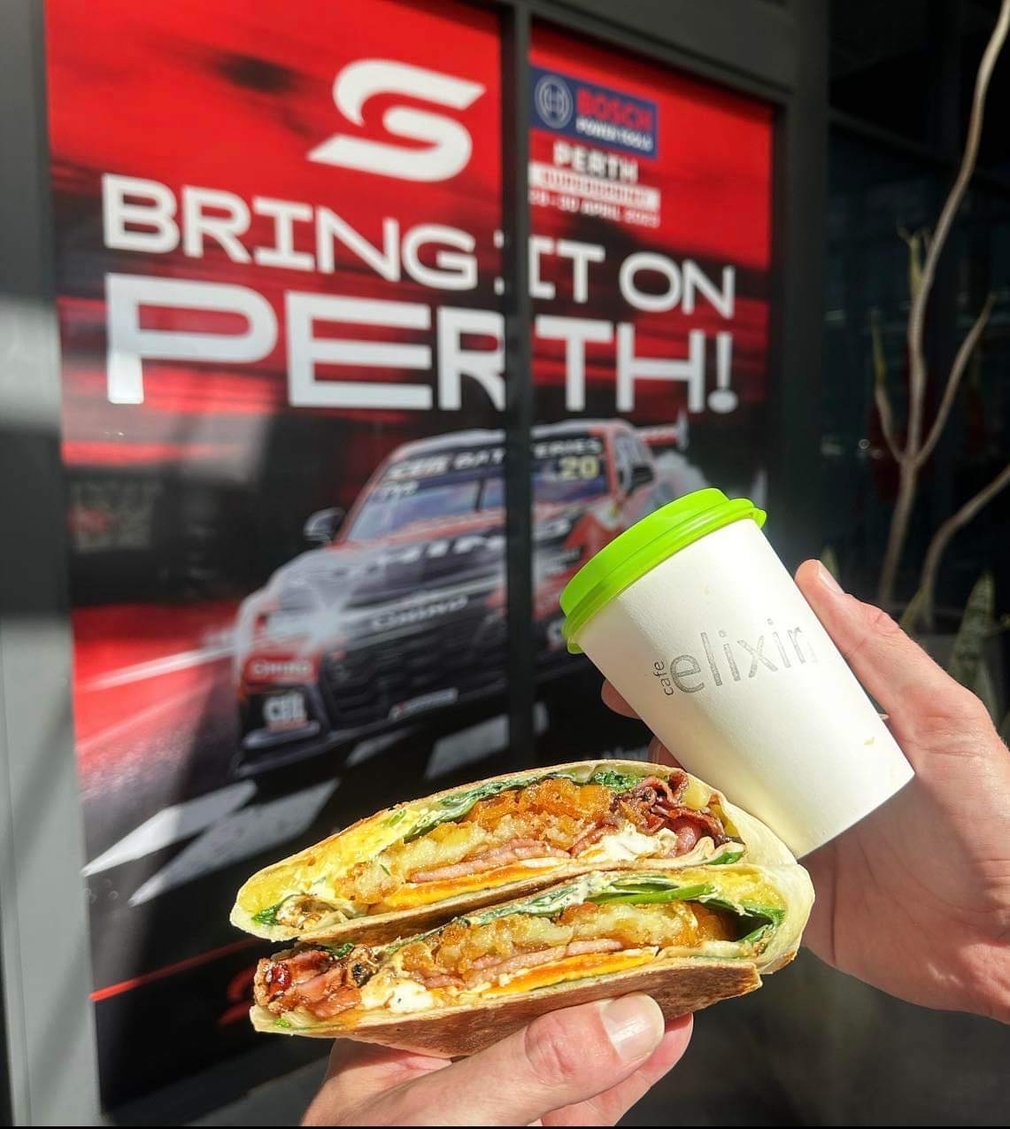Cafe - Heading on up to the V8 Supercars up at Barbagello this weekend ...