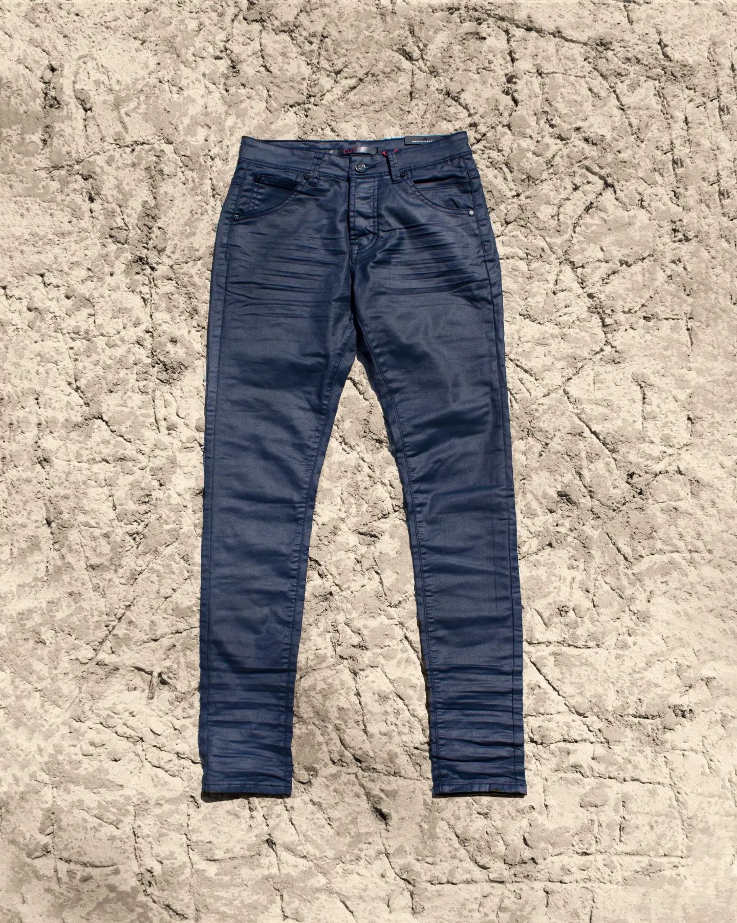 CUTTY DENIM CO. ?The Midnight Tint Root waxed denim Jean 