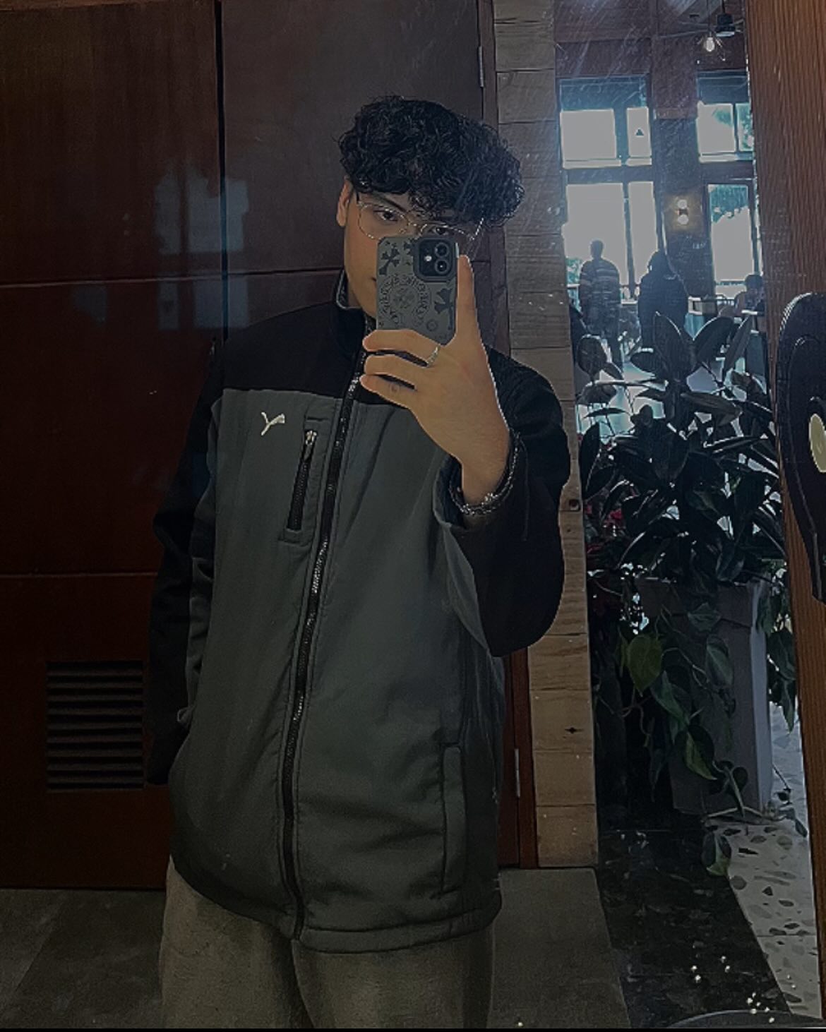 Ruzz EL