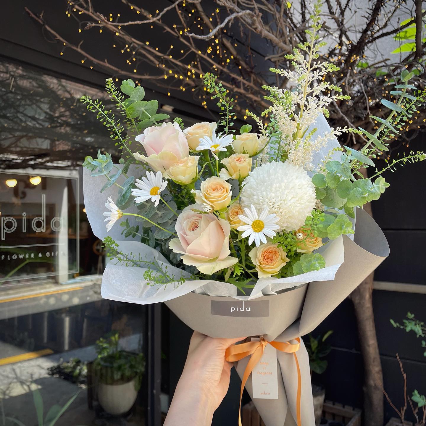 피다 - pida - 날이 선선해지고 있어서 너무 좋아요 🌼 문 활짝 열어놓고 영업 중입니다!! 🍃🍃 | Facebook