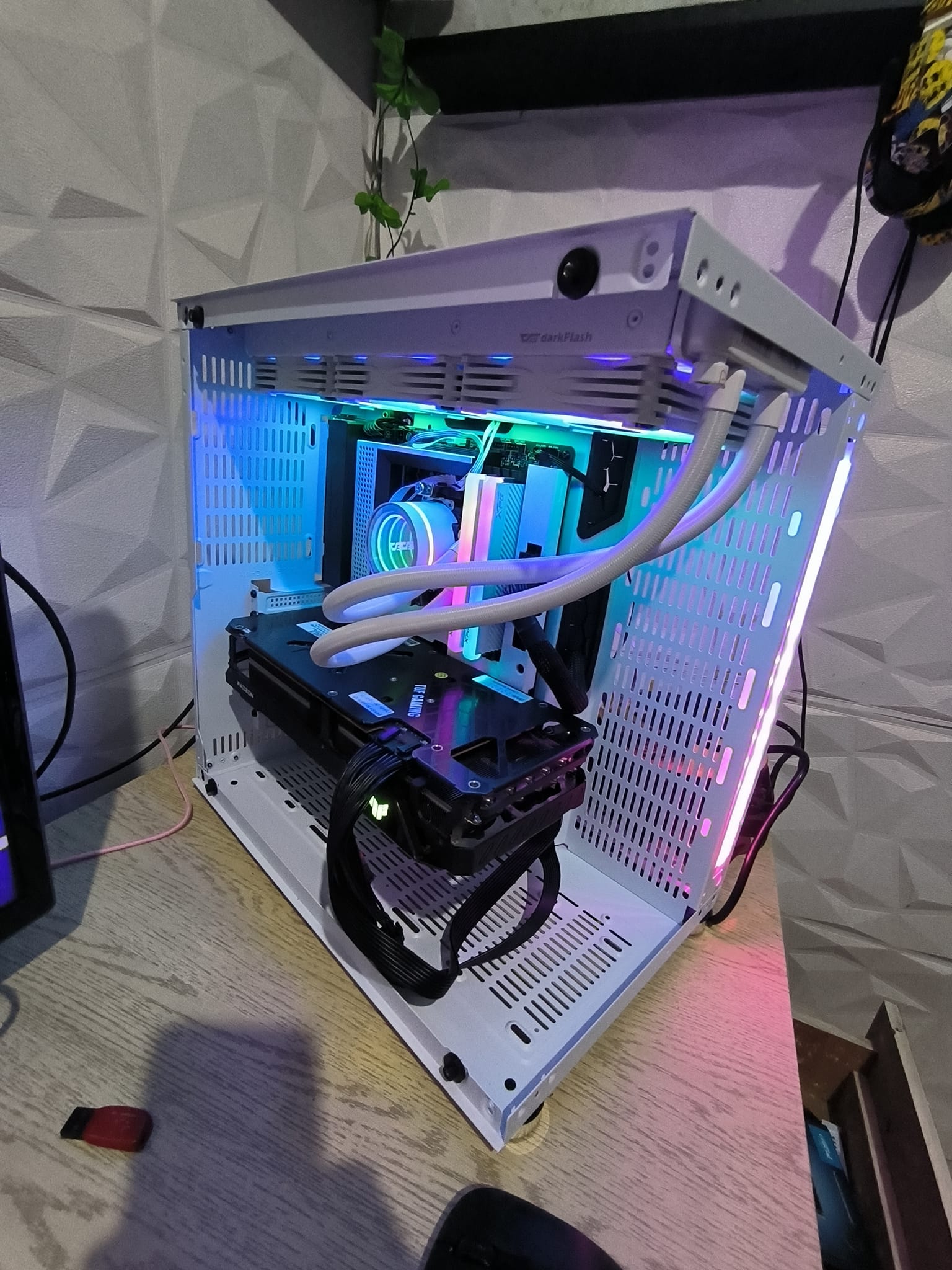 Can i5-9400f, rx 5700xt be a good combination? Thank you