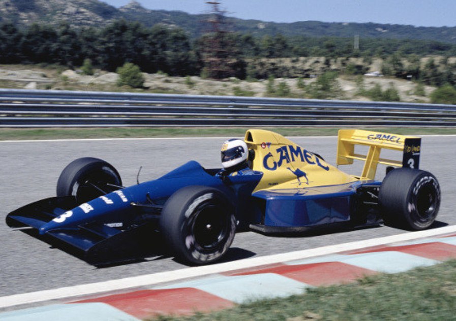 Tyrrell 018 Ford DFR at 1989 Japanese Grand Prix