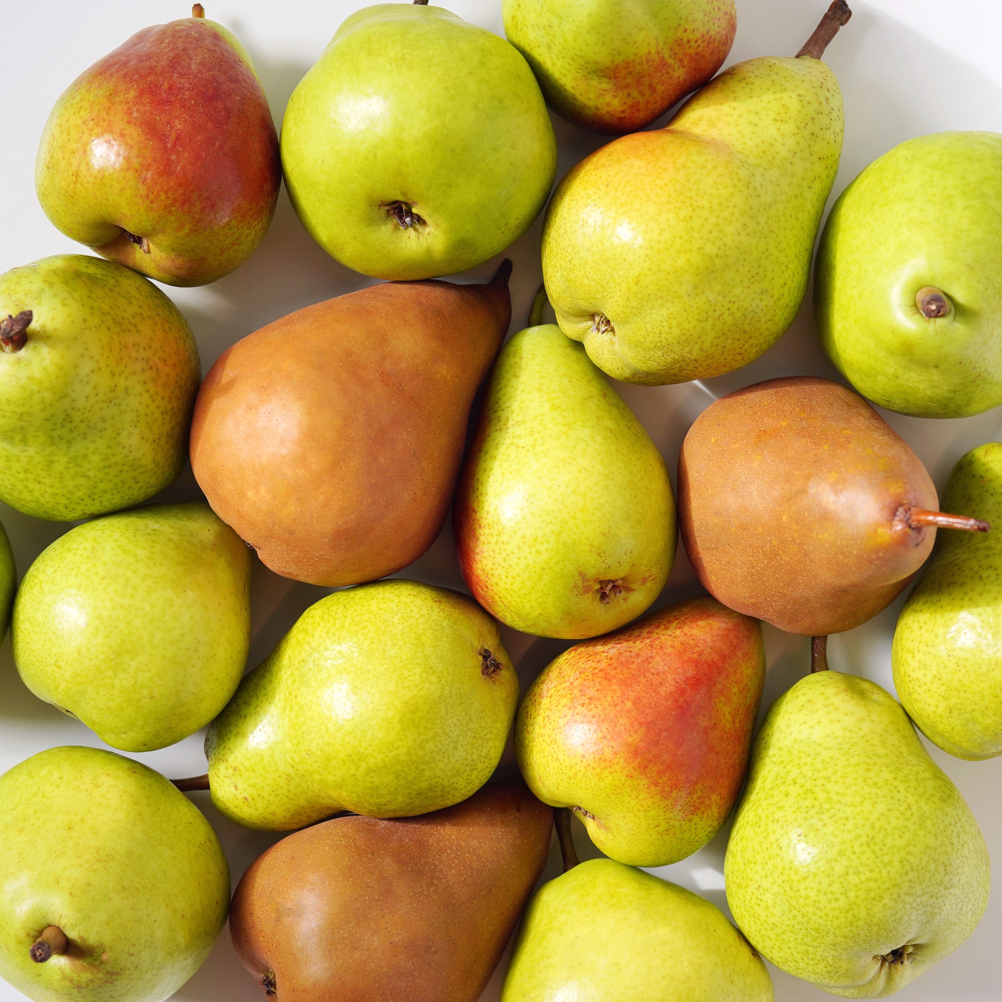 What type of pears are these and is the skin safe to eat?