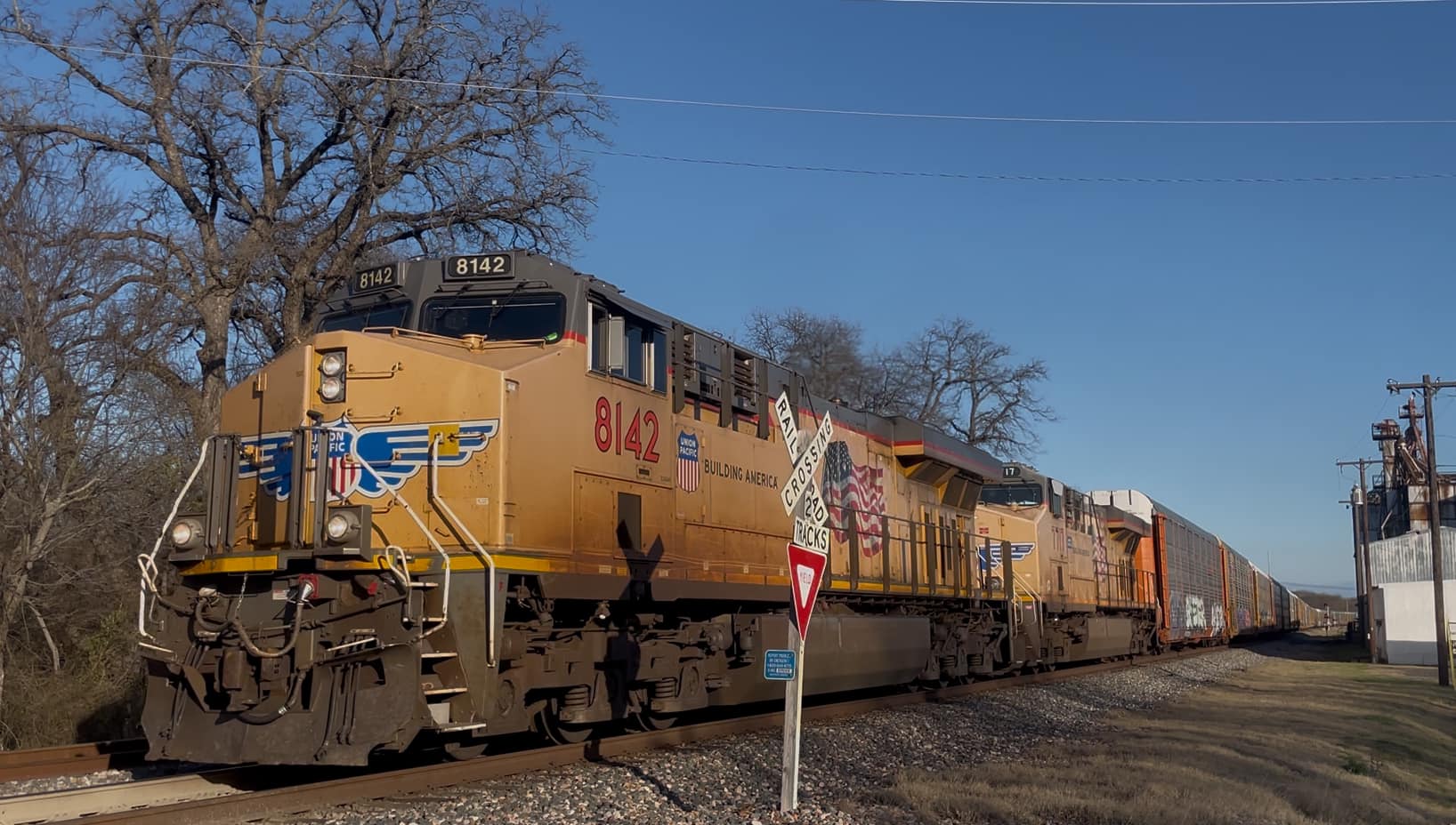 Beautiful day for a beautiful Z-Train West Bound.