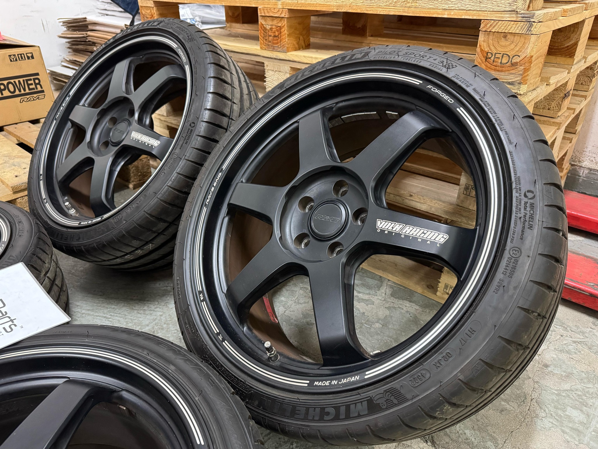 New arrival, the Rays Engineering Volk Racing TE37XT in special 