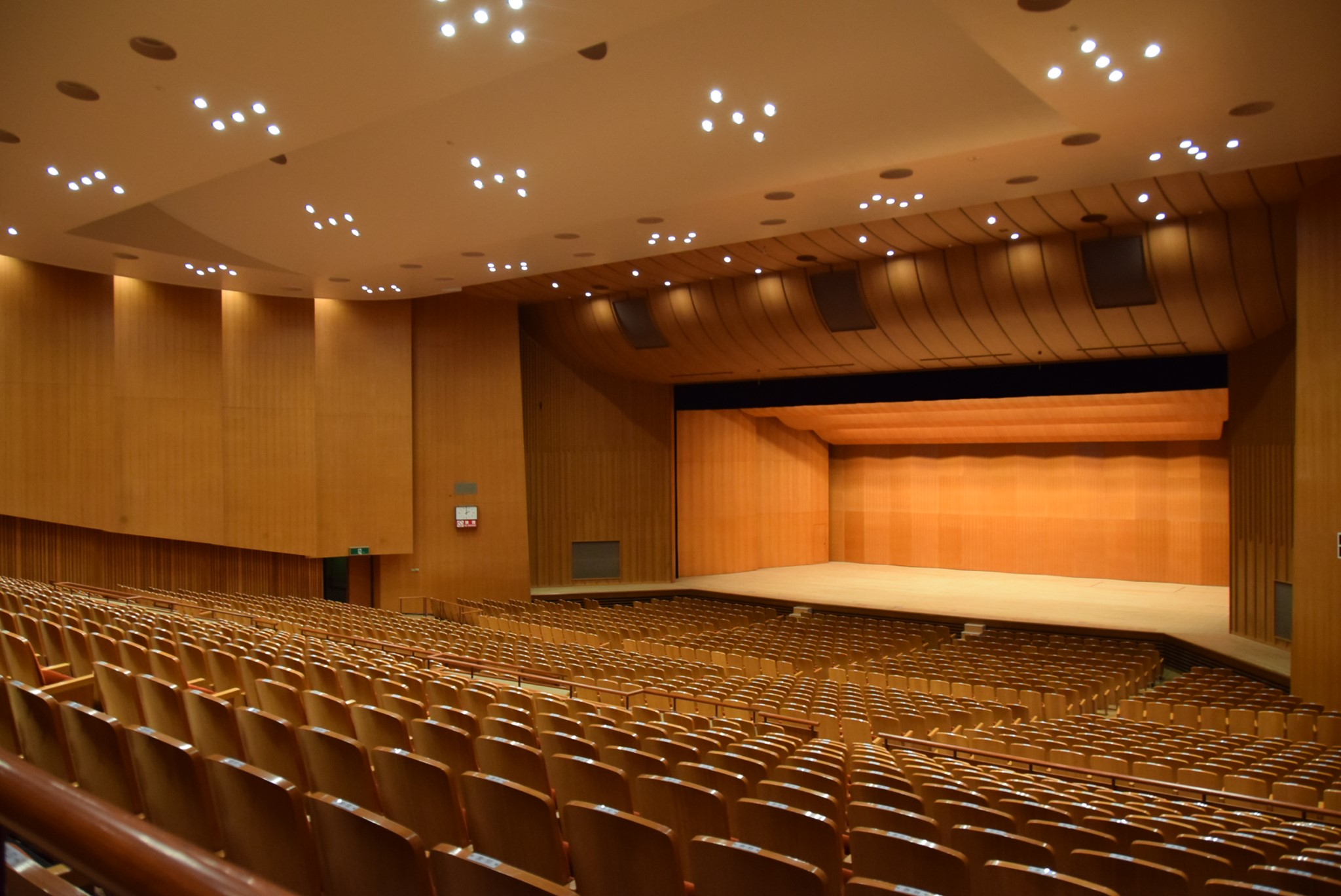 宝山ホール キャパ