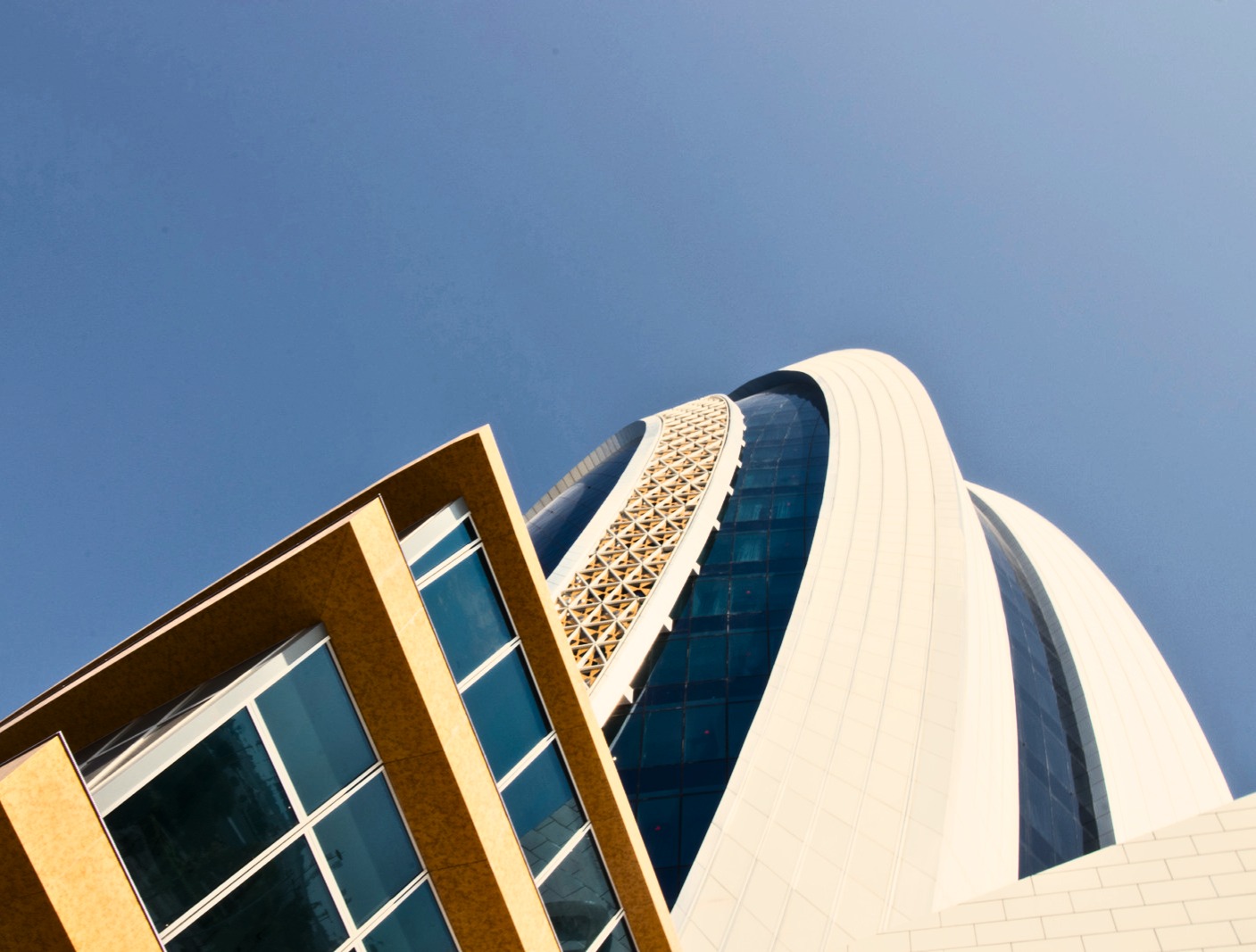 Hexanom - Take a look at the Shell Tower in Lusail City,...