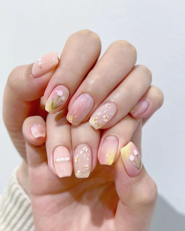 เลิฟจัง - สีเล็บลายดอกไม้ทิวลิป 🌷 Shopee🟠:...