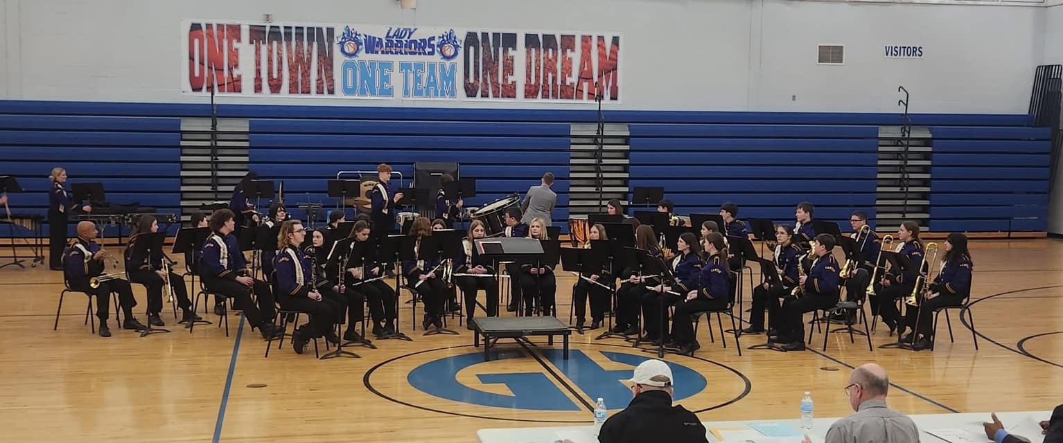 Sixteen 7th grade JCMS band students participated in the Illinois