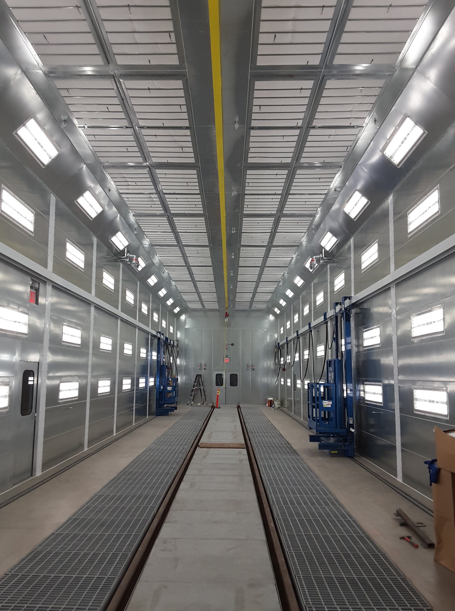 Advanced Booth Cleaning & Installation