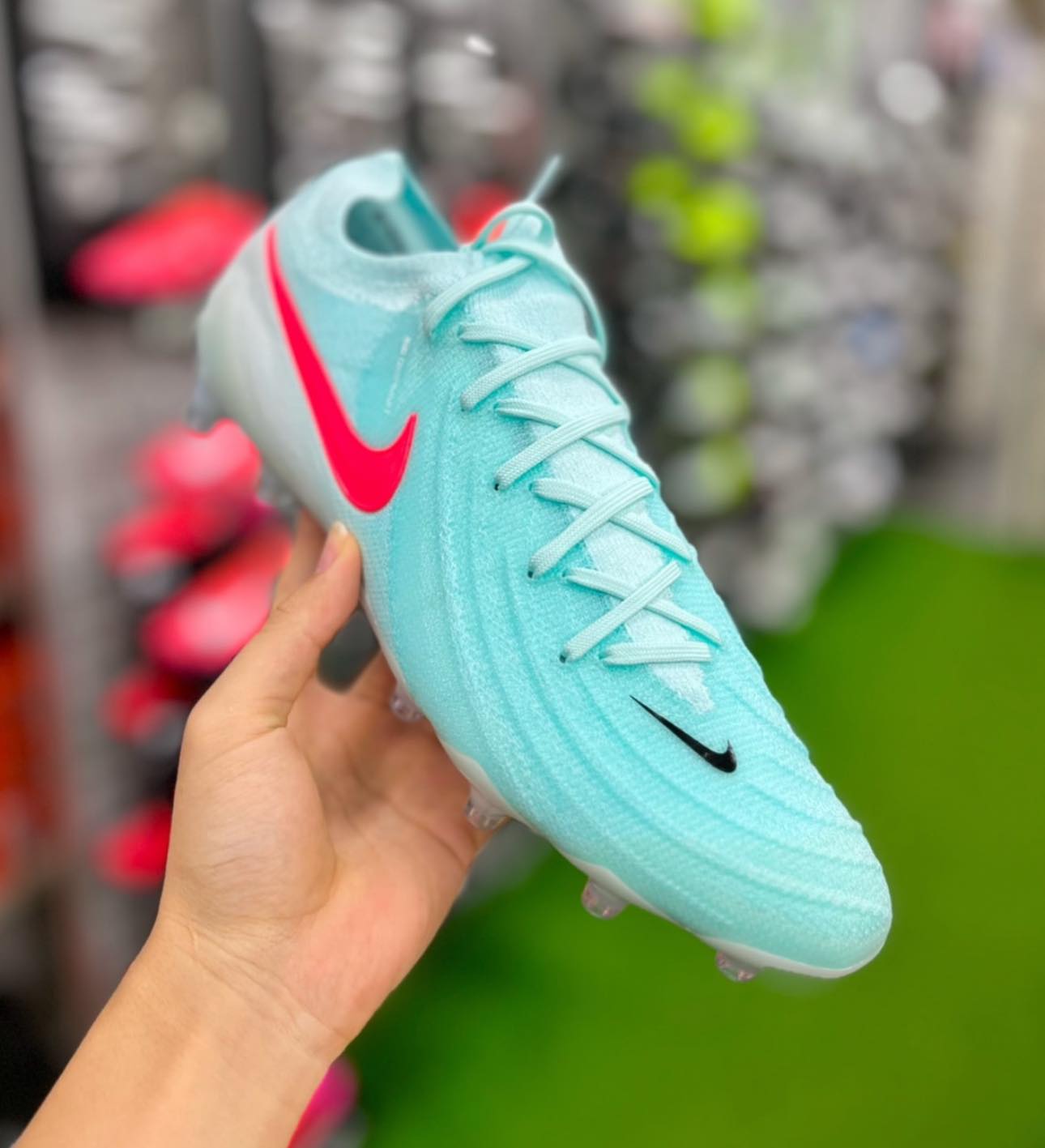 ? Mad Energy ? • Nike Phantom GX2 Elite AG-Pro. • In Stock 40.5 