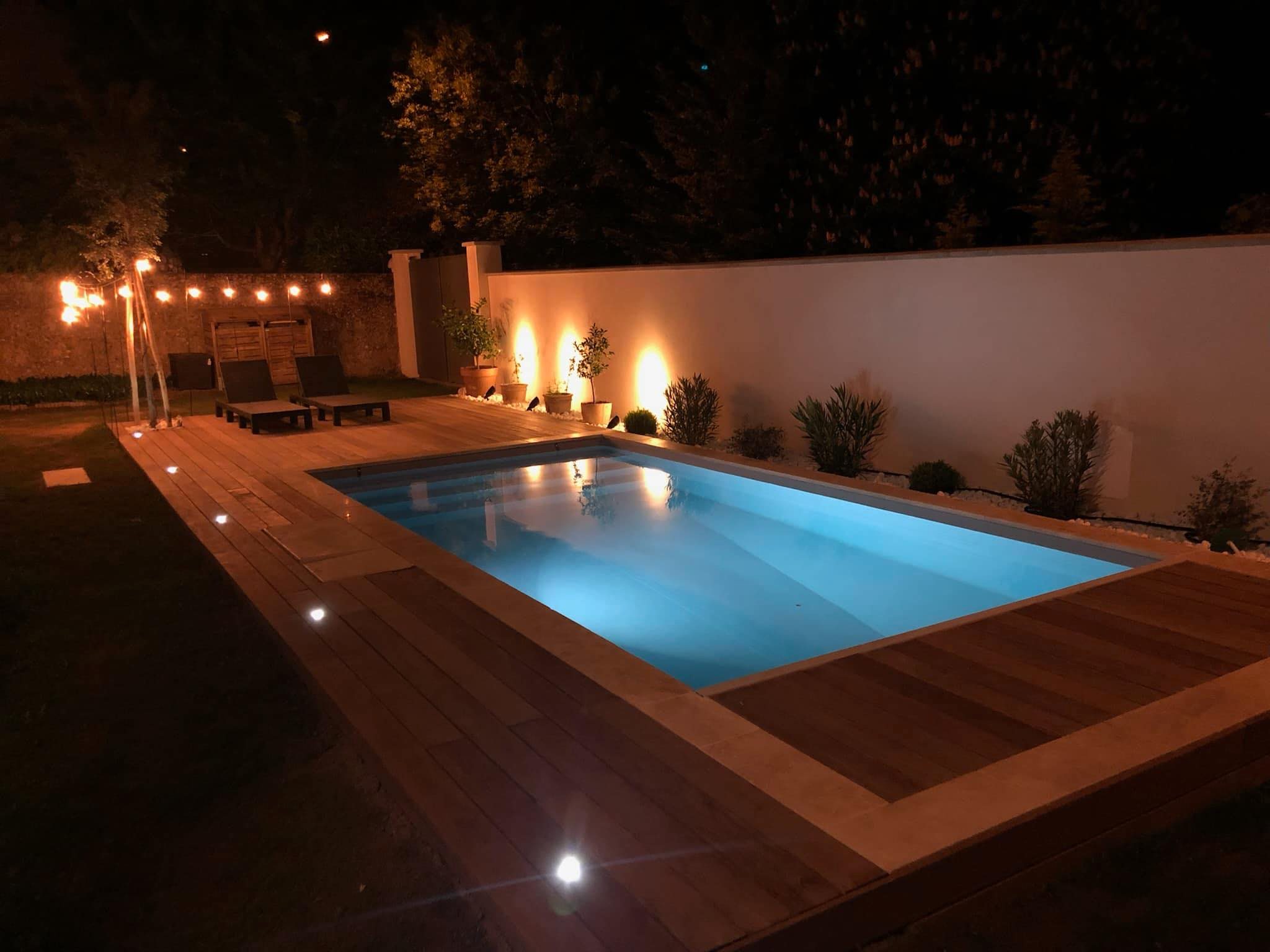 Desjoyaux Pools Freising... - Desjoyaux Pools Freising GmbH