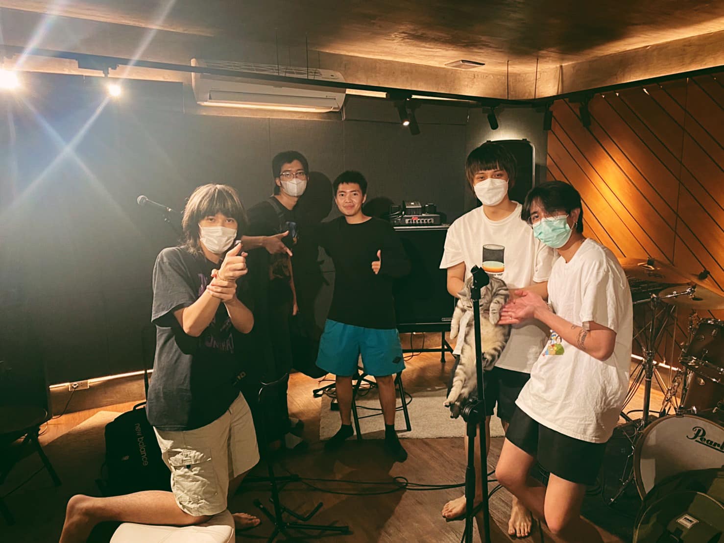2nd Studio BKK - จ๊ะเอ๋ YEW #2ndstudiobkk #ห้องซ้อมดนตรี... | Facebook