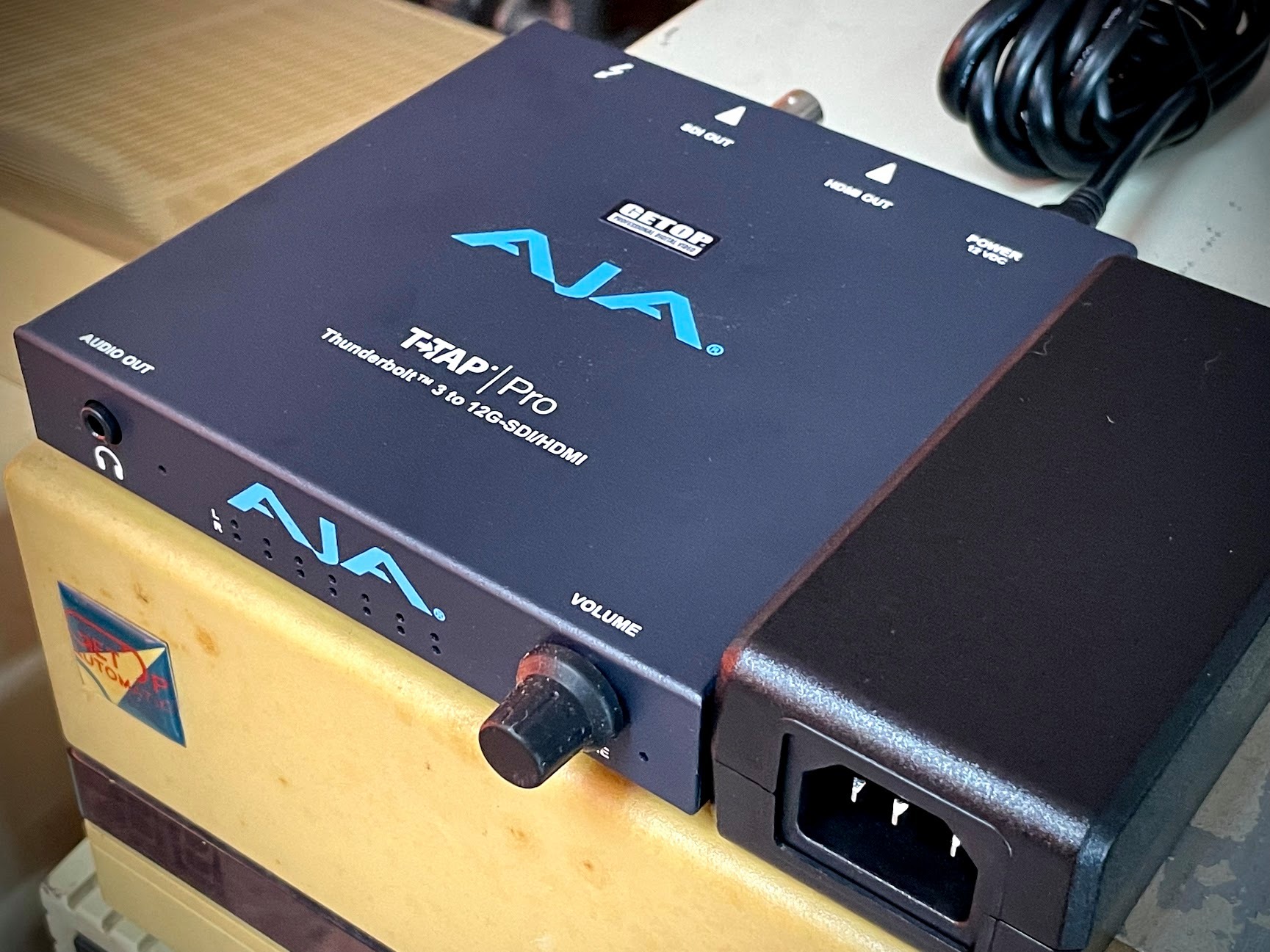 Getop - #TTAPPro 是 #AJA 最新一代的T-TAP，具有最新的 #12GSDI 和HDMI...