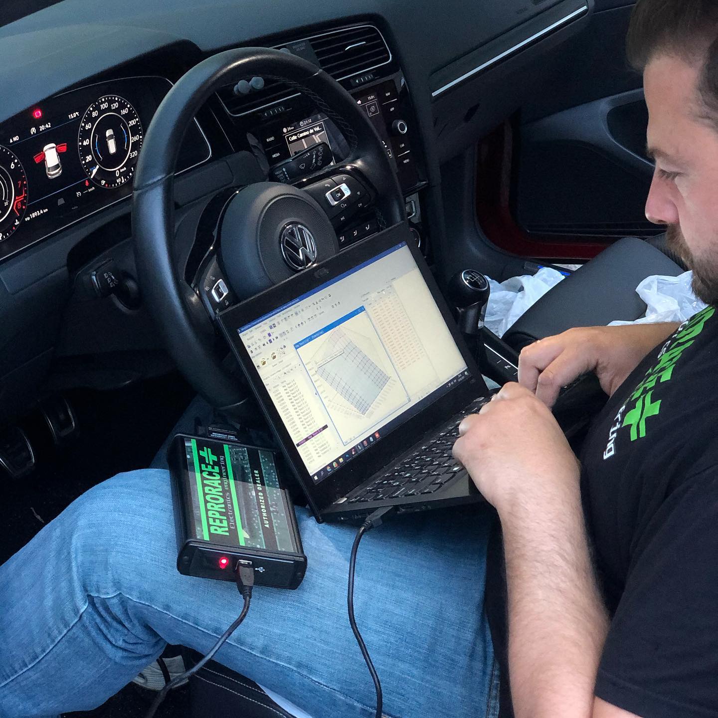 ReproRACE.com - Reprogramación Stage 1 a Golf R 7.5 310 CV...
