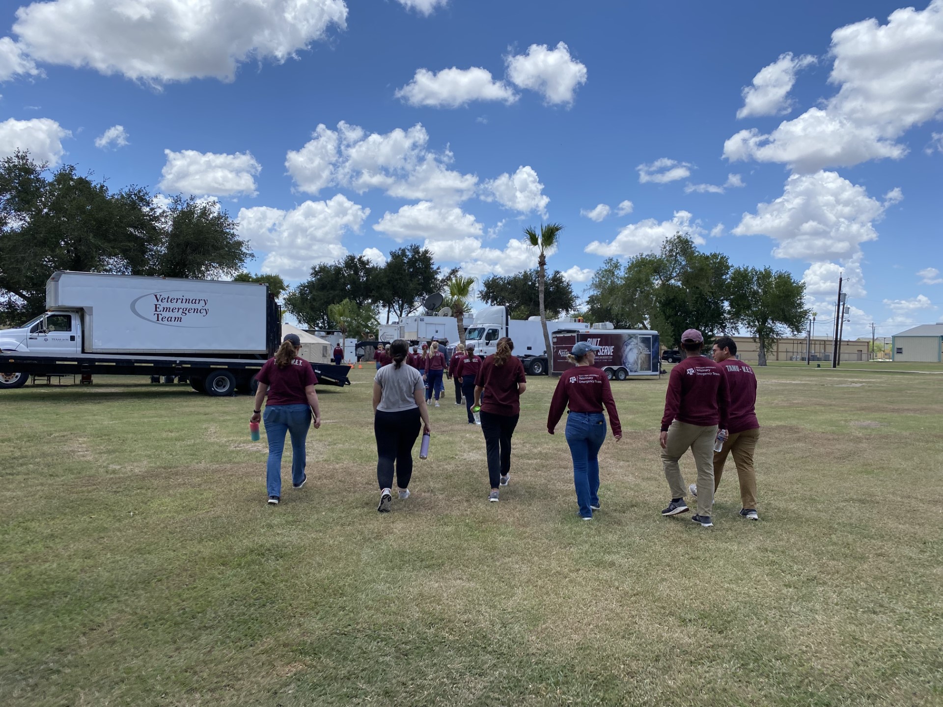 The Texas A&M... - Texas A&M Veterinary Emergency Team
