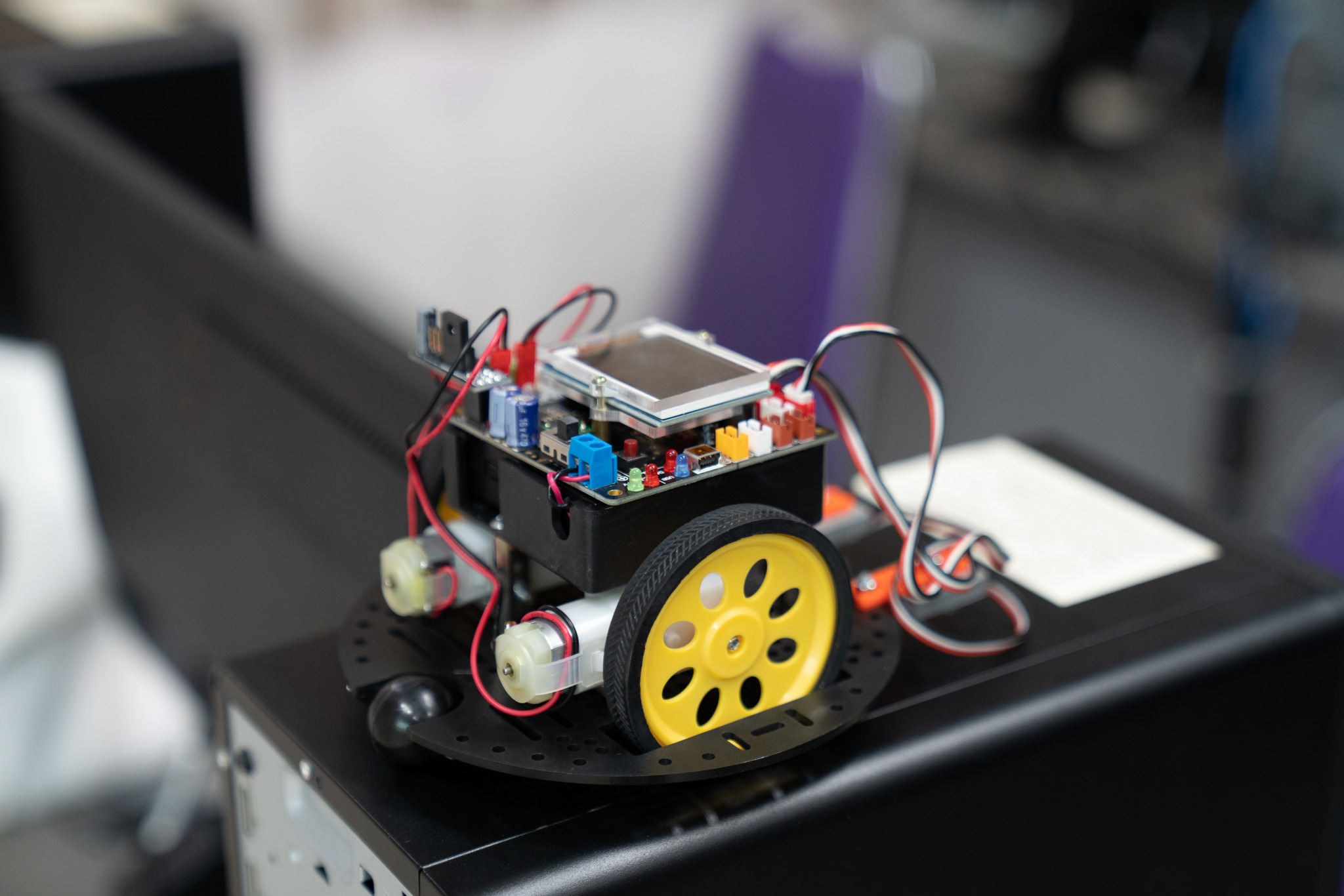 Maker Robotics - บรรยากาศการอบรมช่วงเช้า POP-X2 Beginner... | Facebook