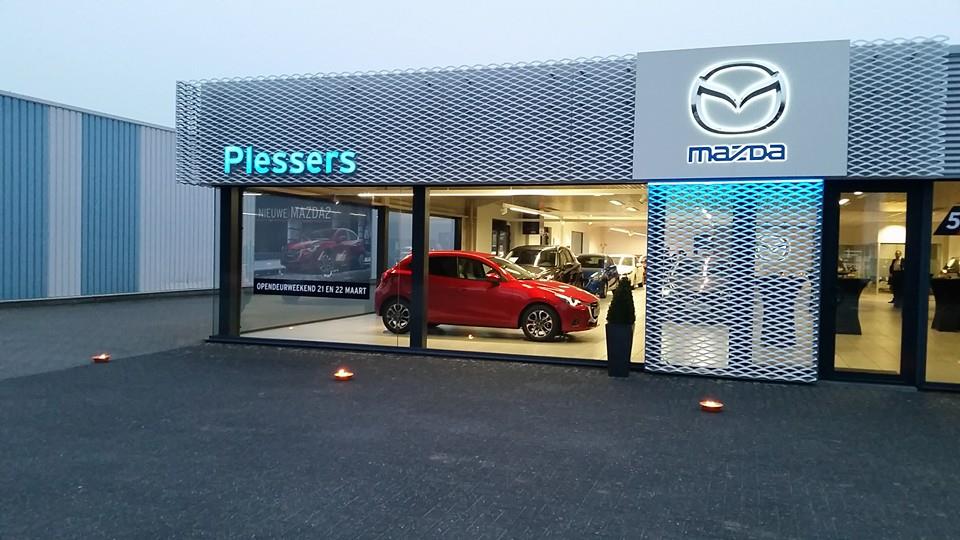 Wij zijn klaar om de Mazda 2 -... - Di Nitto Pelt x Plessers | Facebook
