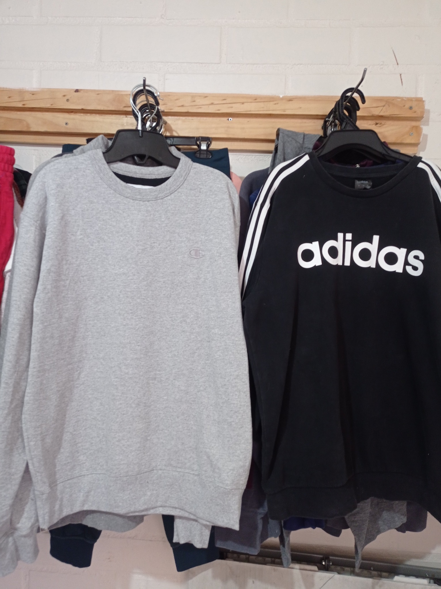 reusa tienda de ropa reciclada | Concepción