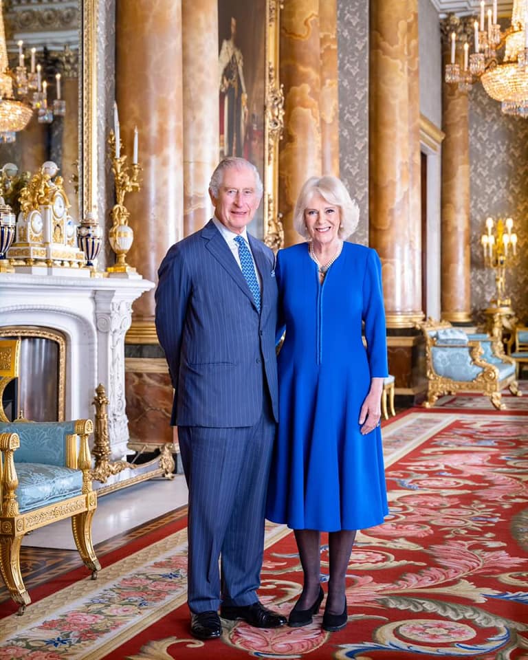 lady in blue dress at coronation One week to go! As Their Majesties' draws closer, a new picture has been shared of The King and The Queen Consort the Drawing Room Buckingham Palace. 📷 coronation dress to impress