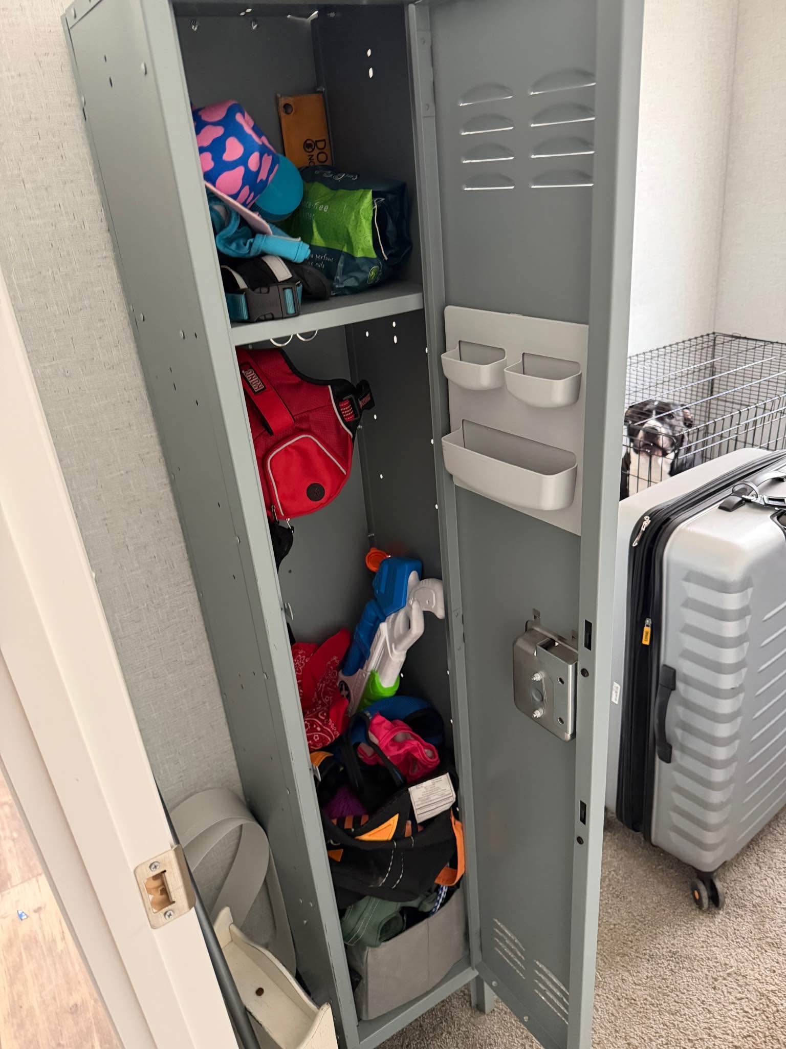 Locker 50$ need gone asap or best offer - Storage & Filing Cabinets ...