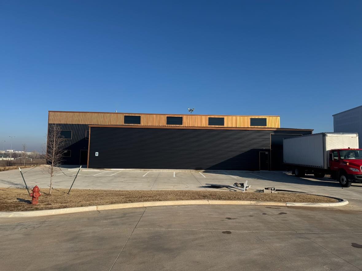 Couch+Co. - 🚨PSA🚨 THE Couch+Co. NEW LOCATION IS OPEN!!!... | Facebook