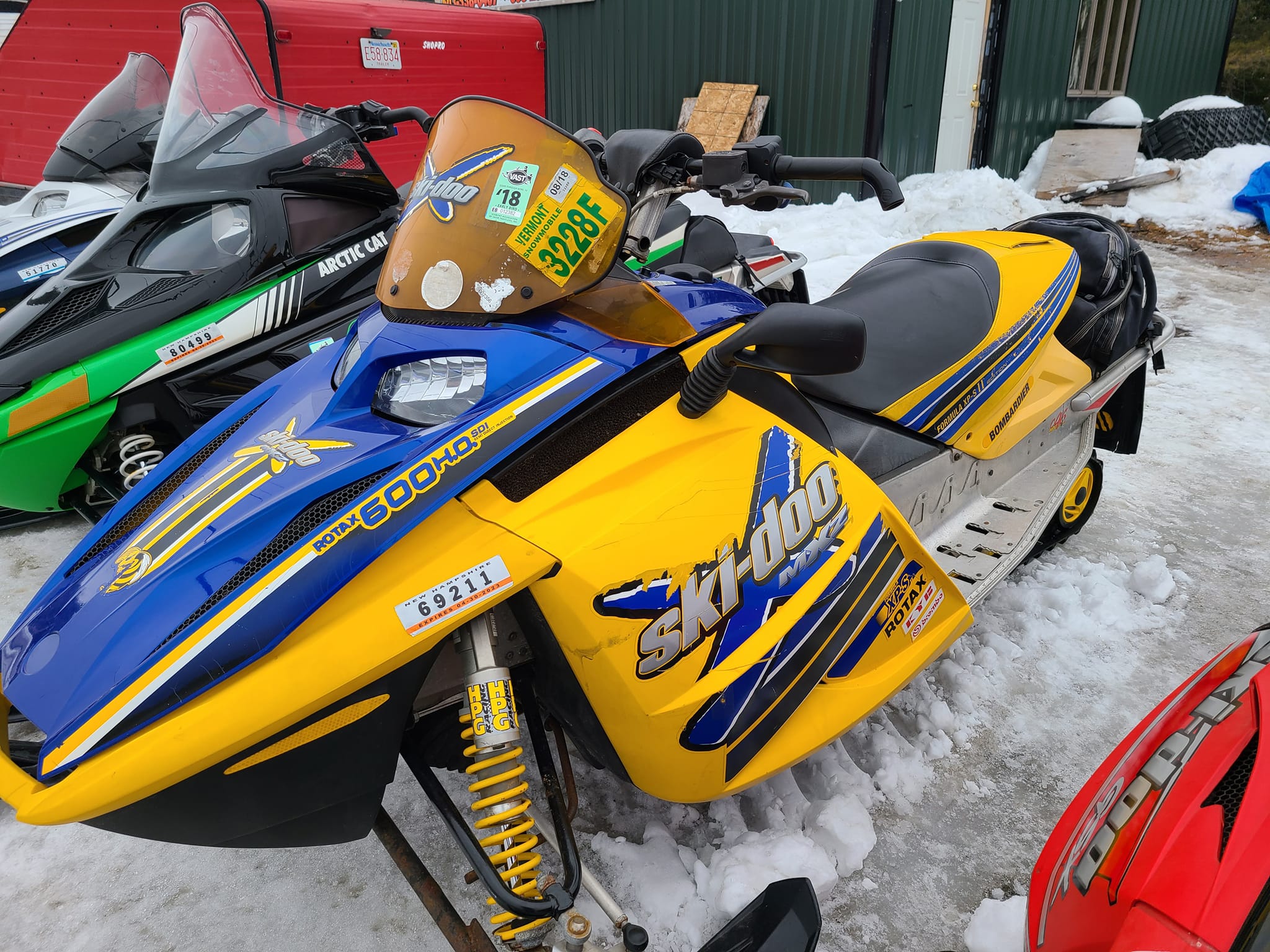2004 Ski Doo MXZ 600 H.O. SDI $2200 Electric start, reverse