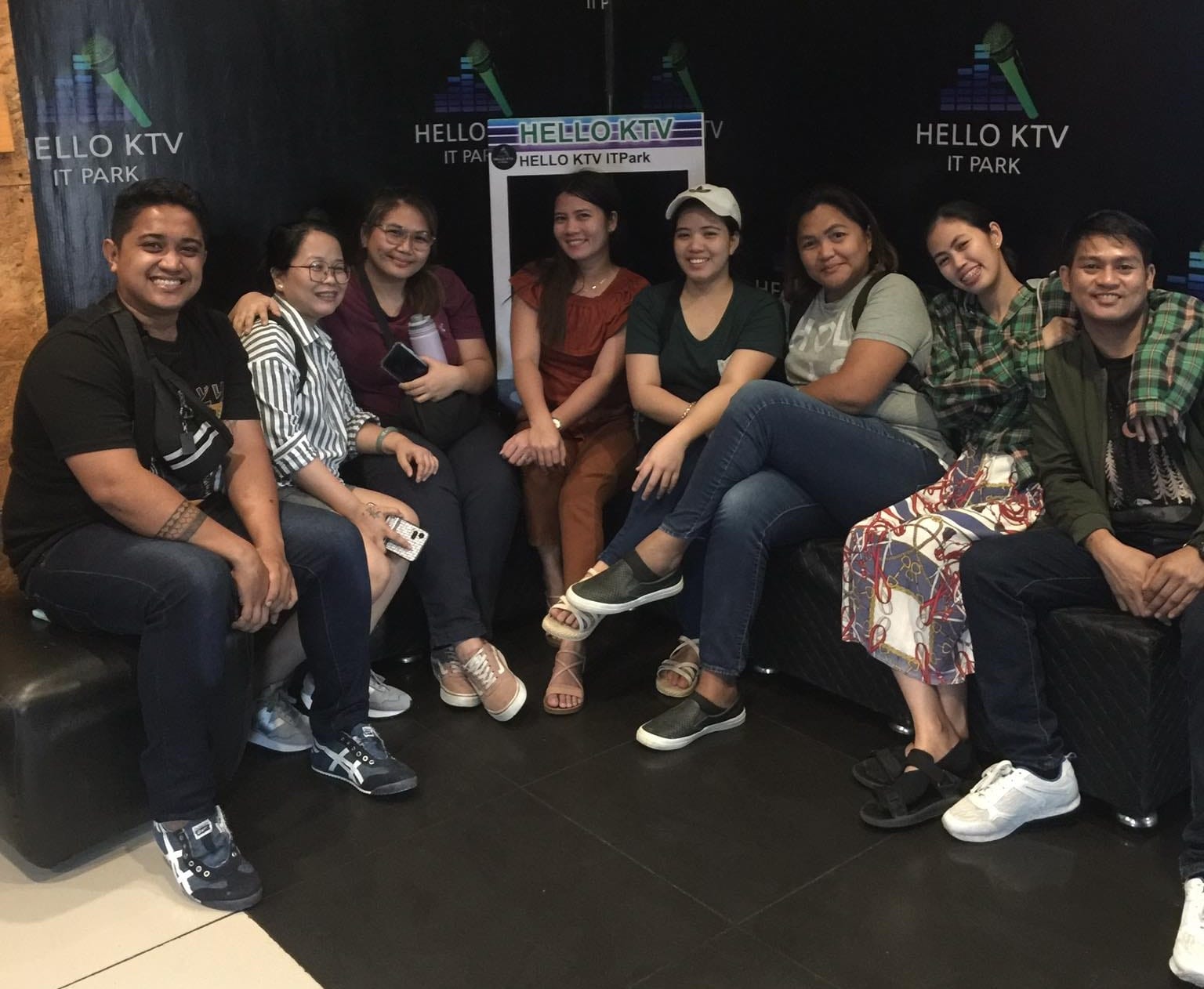 Weekend Karaoke Jamming! 🥰😘🎼🎵🎶 🟣 HELLO... - HELLO KTV ITPark | Facebook