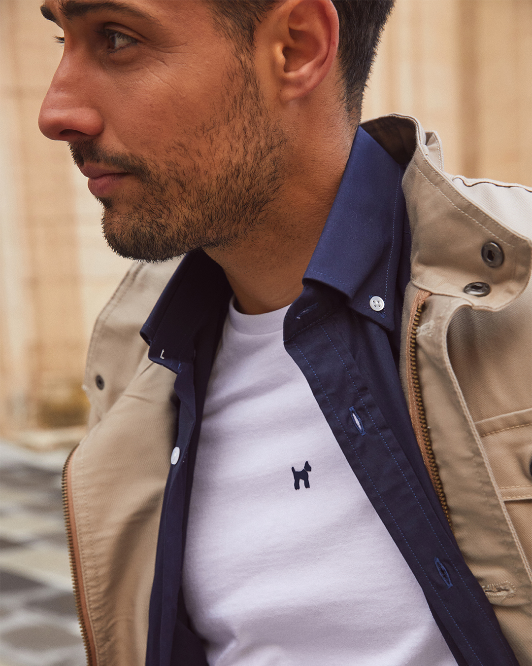 Williot - BASIC. Encuentra las camisetas más básicas sin...