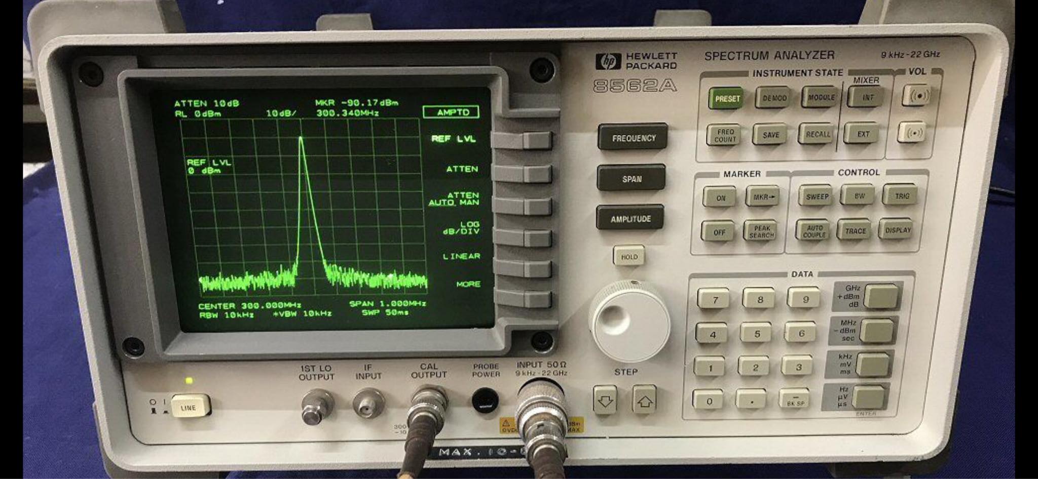 A HP-8562A portable Spectrum Analyzer 9 kHz - 22 GHz. With this