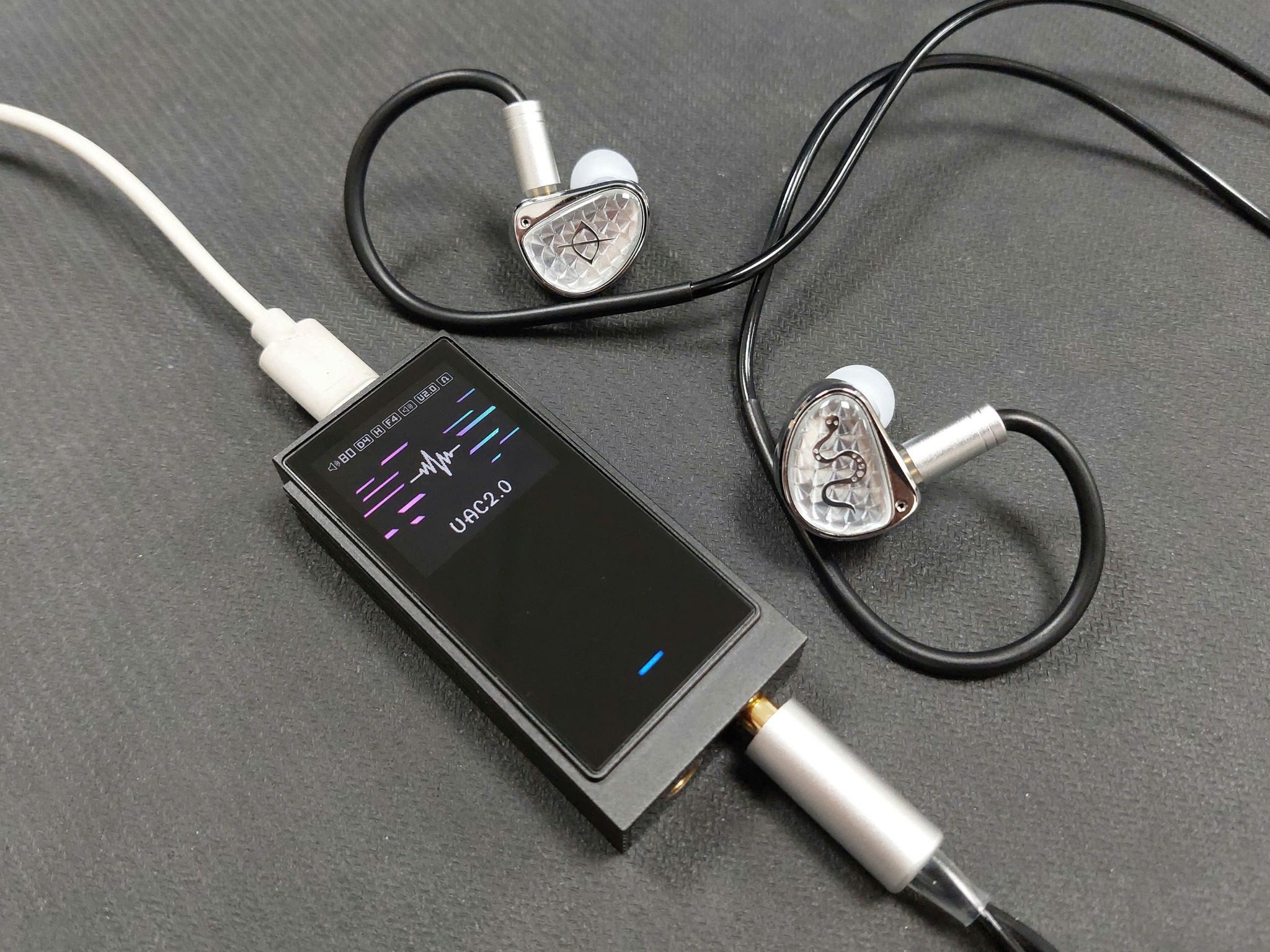 Can you guys compare the Fiio KA17 and the Shanling UA4 ?