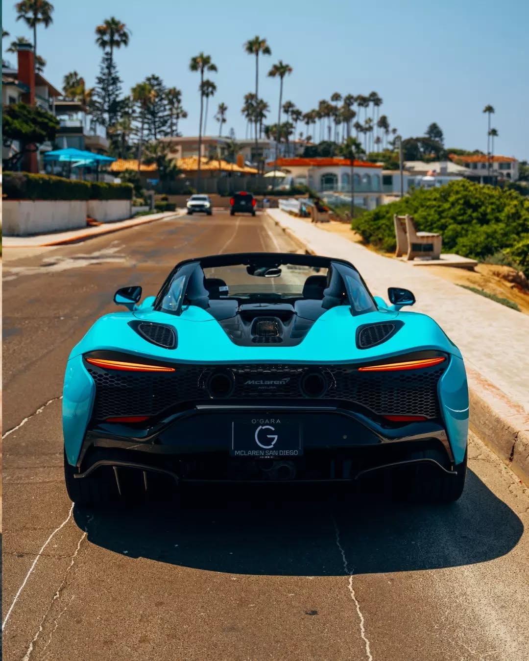 2025 McLaren Artura Spider finished in Tokyo Cyan over Black with