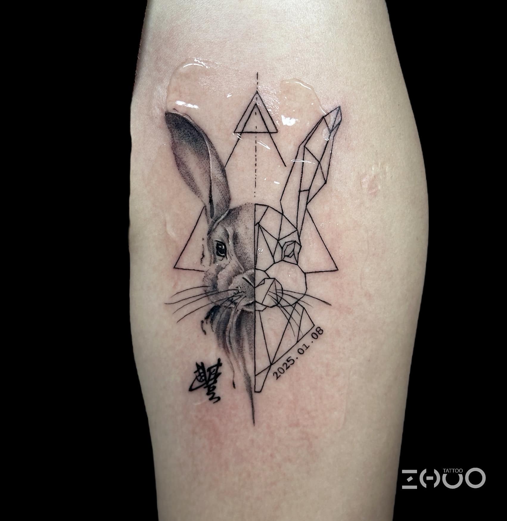 zhuo_tattoostudio - 客製作品- 半幾何寫實獅 #tattoo #tattoos #tattoodesign # ...