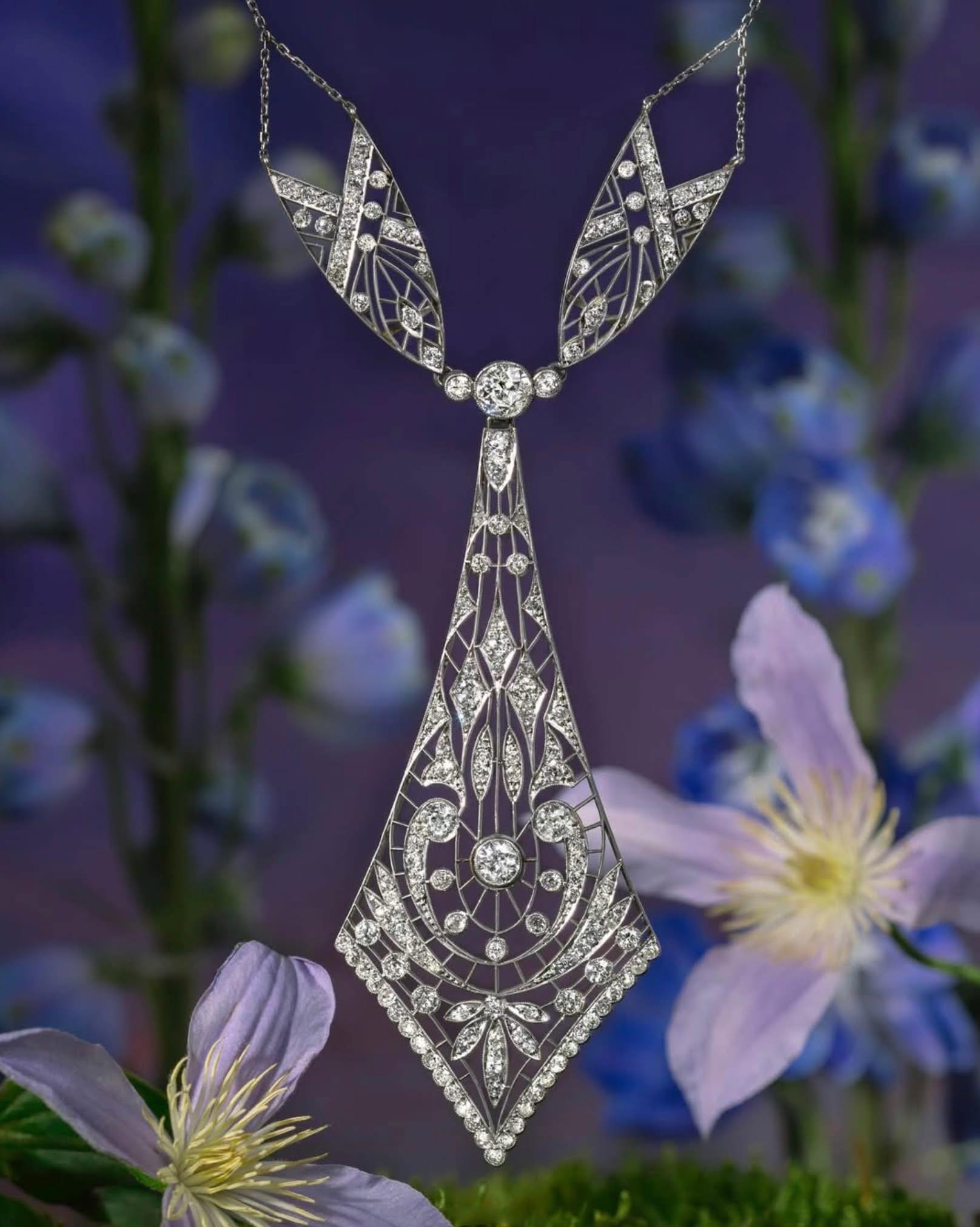 1905 Art Nouveau point de gaze lace collar