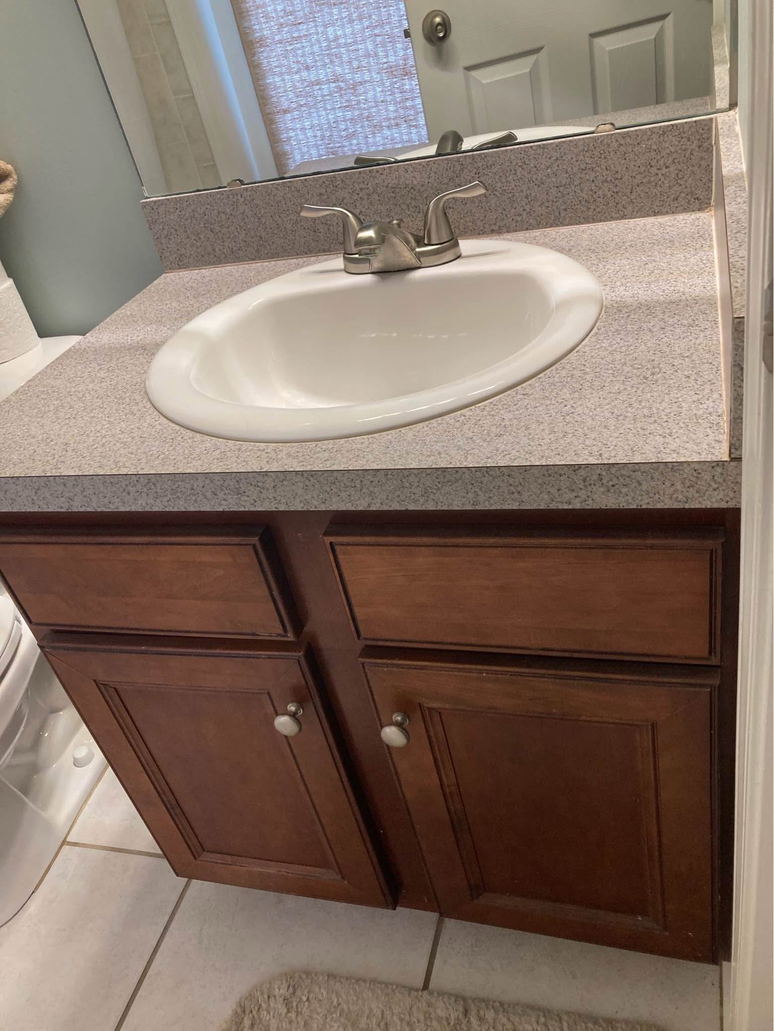 (2) Bathroom Vanities and mirrors - Vanities & Makeup Tables ...