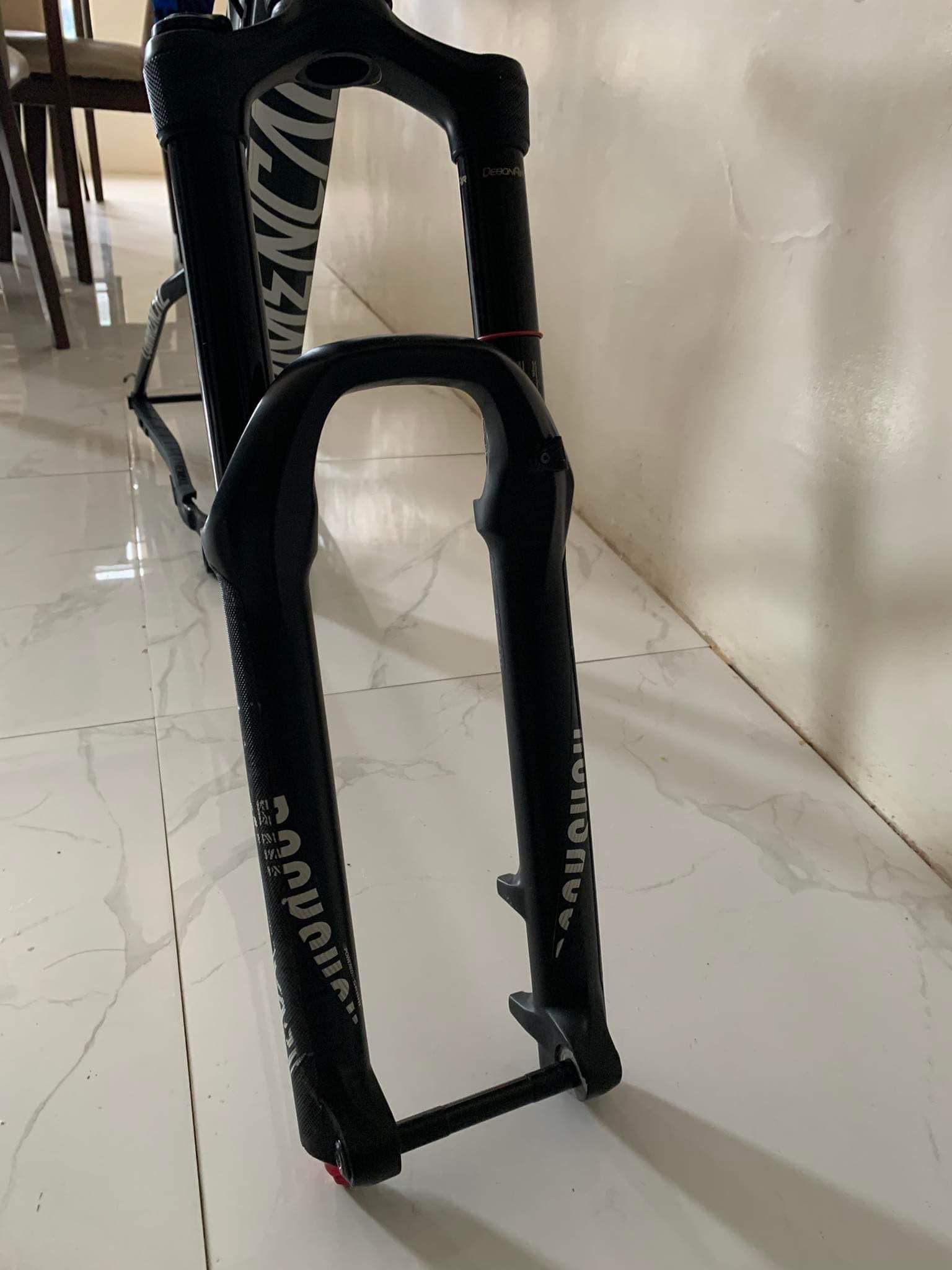 2019 Rockshox Yari 27.5 fork specifications